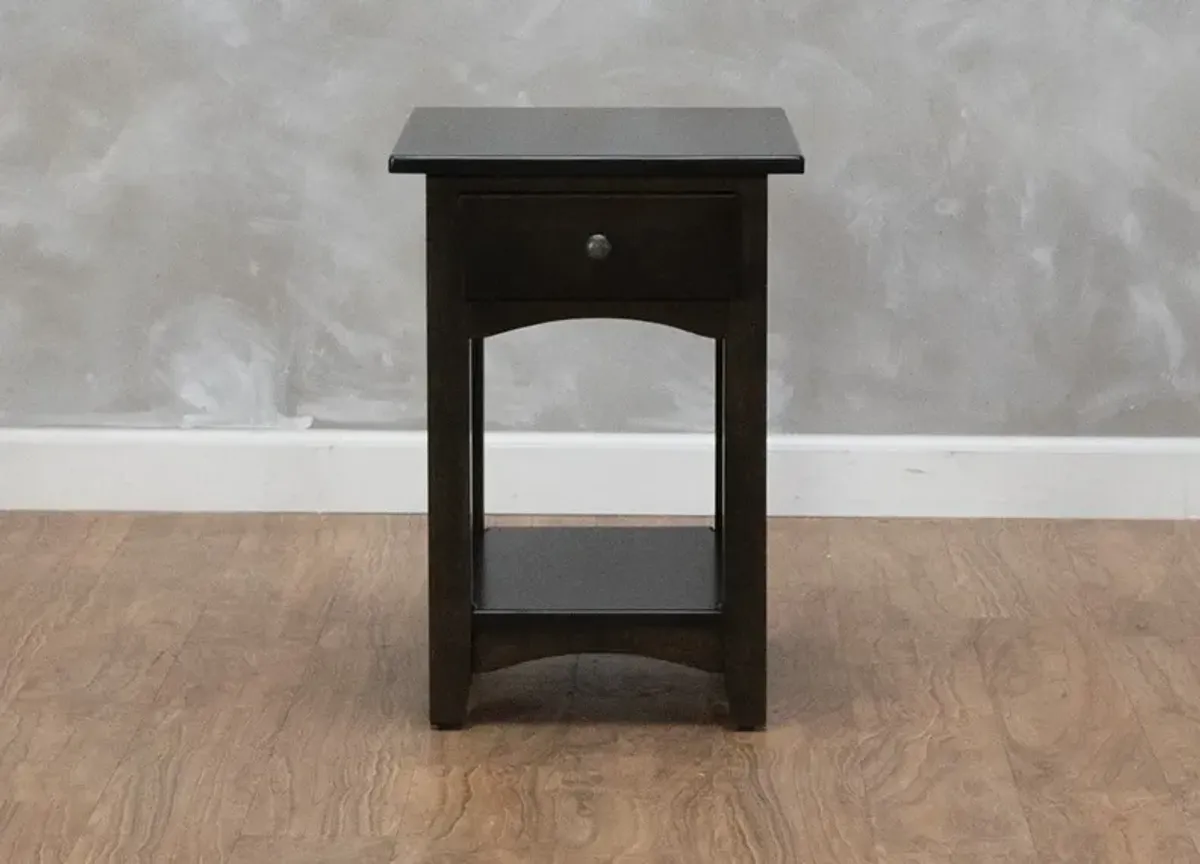 Hopewood  MODERN SHAKER II END TABLE