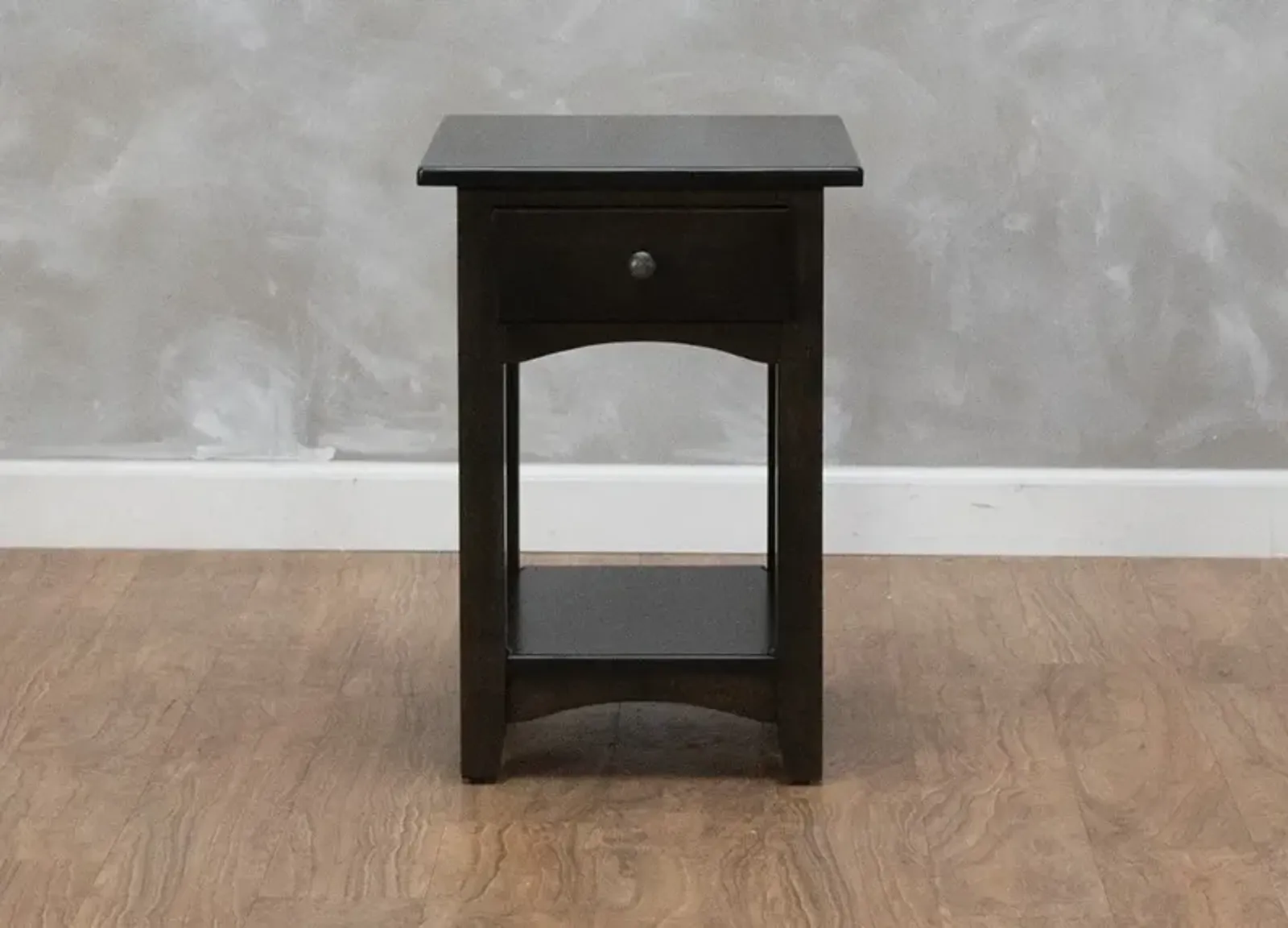 Hopewood  MODERN SHAKER II END TABLE