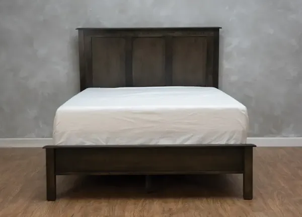 Daniel's Amish Mapleton King Bed