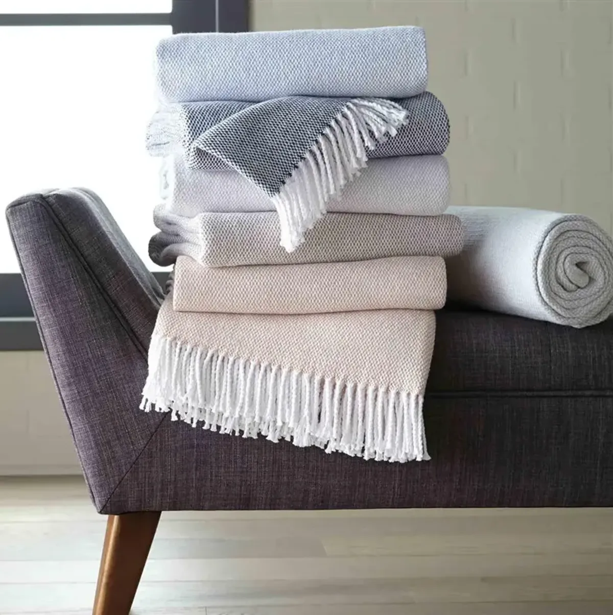Sferra Modern Terzo Navy Throw Blanket