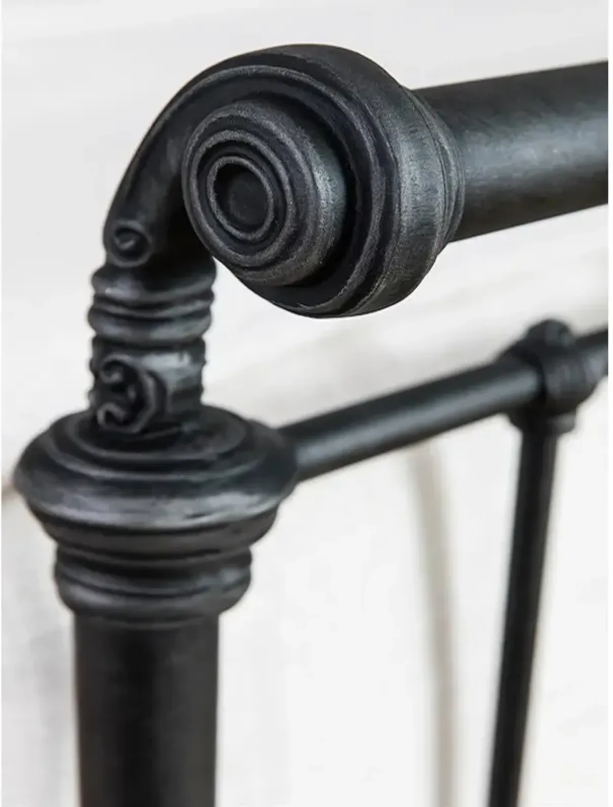 Jiggy French Country Matte Black Iron Sleigh Bed - Full