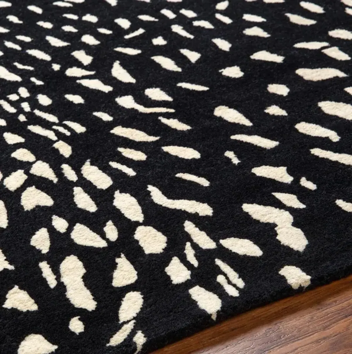 Eleanor Modern Classic Black Wool Animal Patterned Rug - 2'x3'