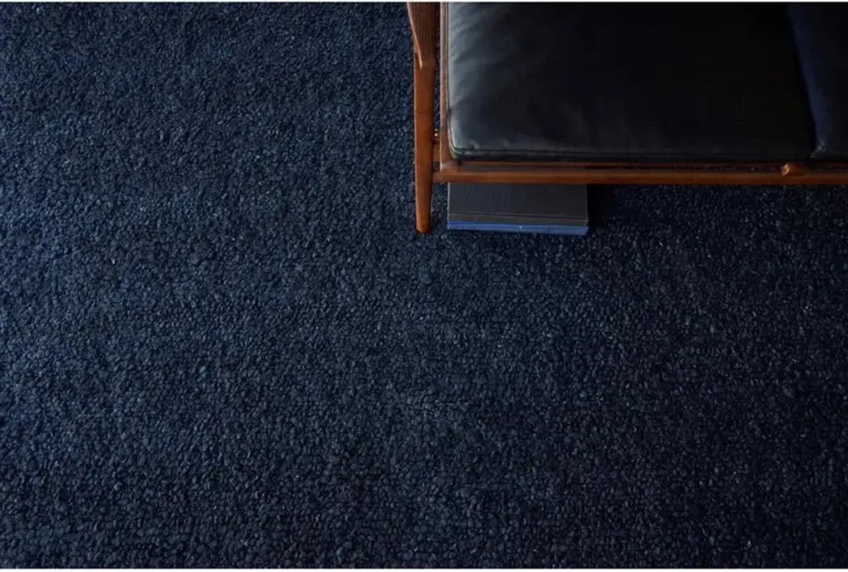 Noah Modern Classic Navy Blue Wool Solid Rug - 2'x3'