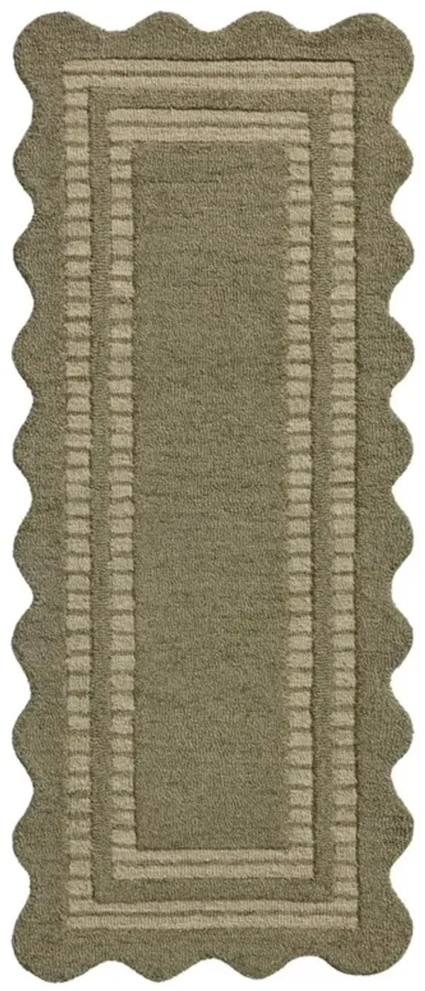Thoren Updated Traditional Olive Wool Scalloped Patterned Rug - 2'6"x9'9"