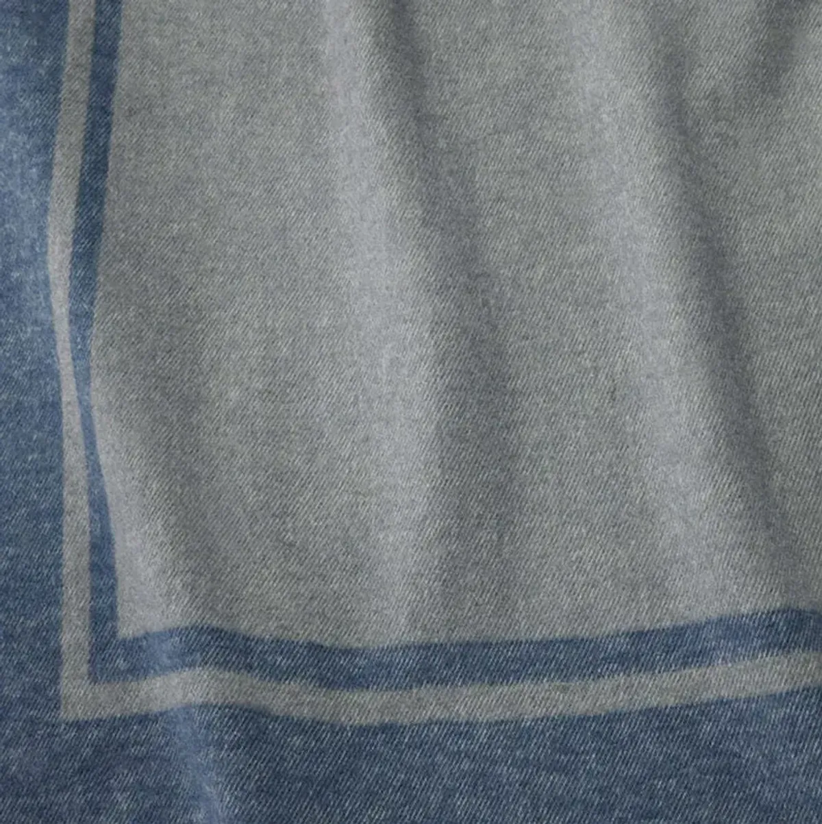 Sferra Viletta Updated Traditional Navy Border Cotton Throw Blanket