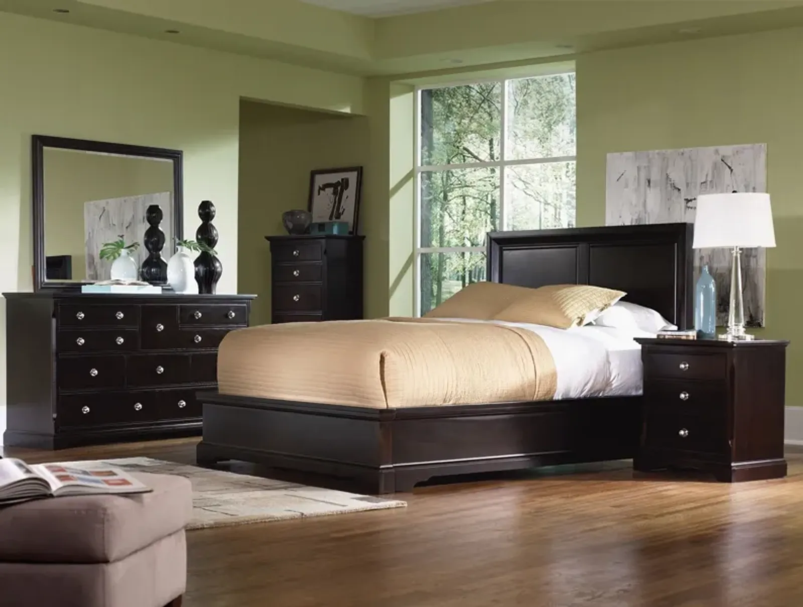 Georgetown 4-Piece Queen Panel Bedroom Set - Merlot