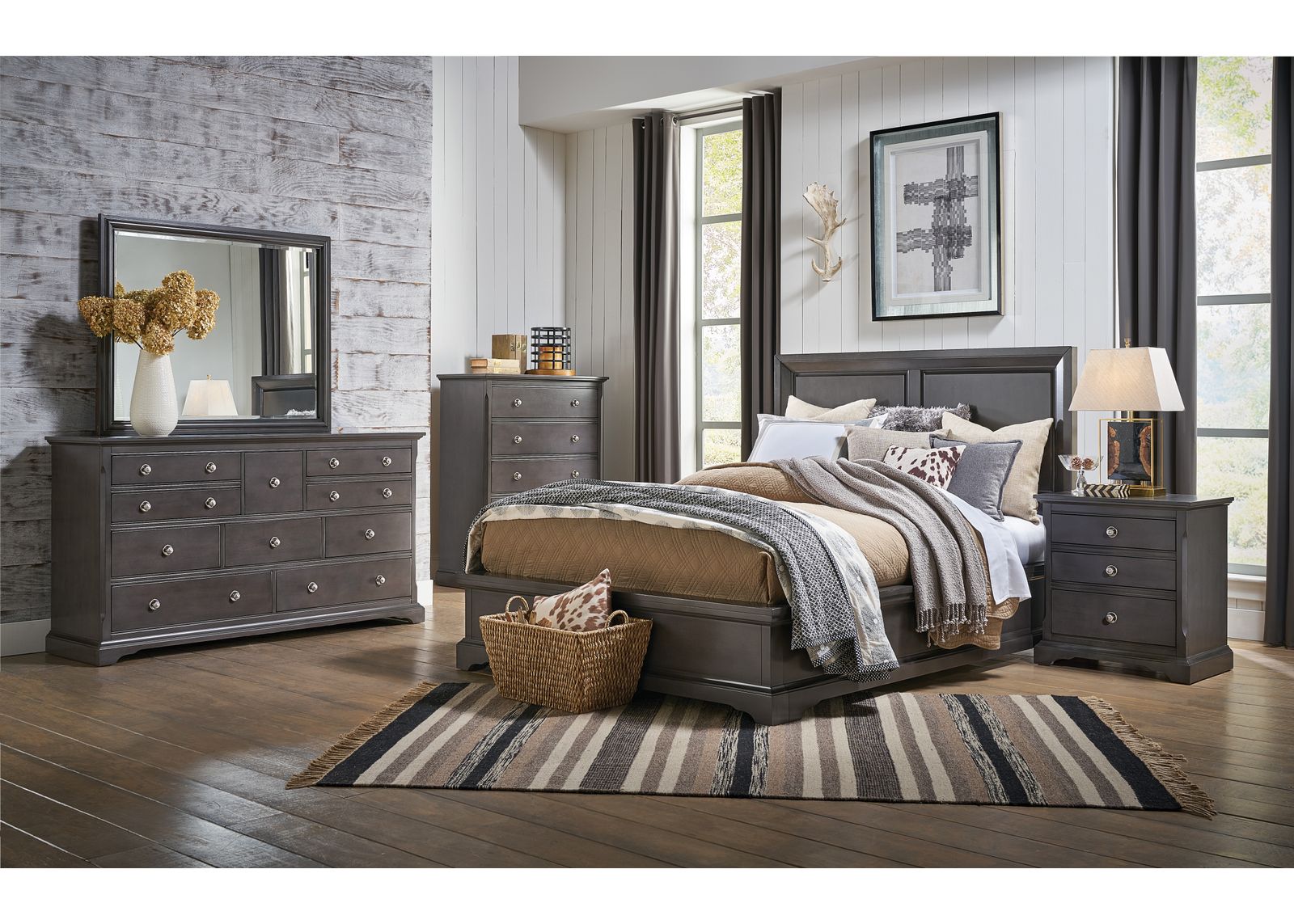 Georgetown 4-piece King Panel Bedroom in Grey