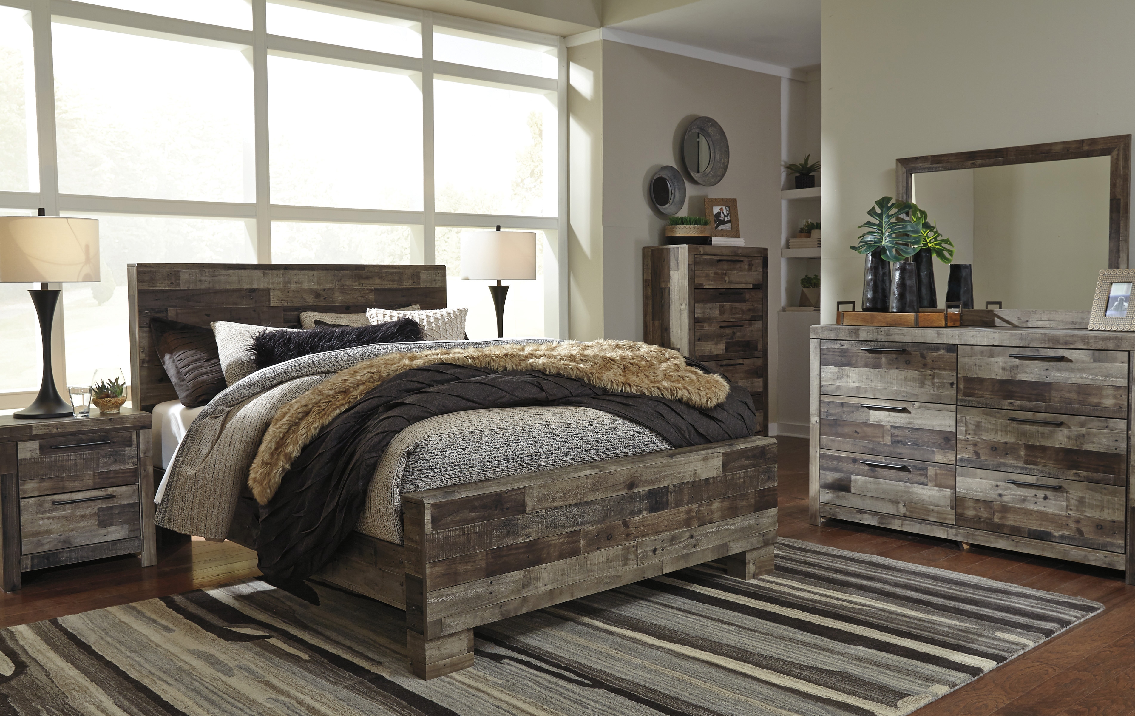 Derekson 3pc King Bedroom