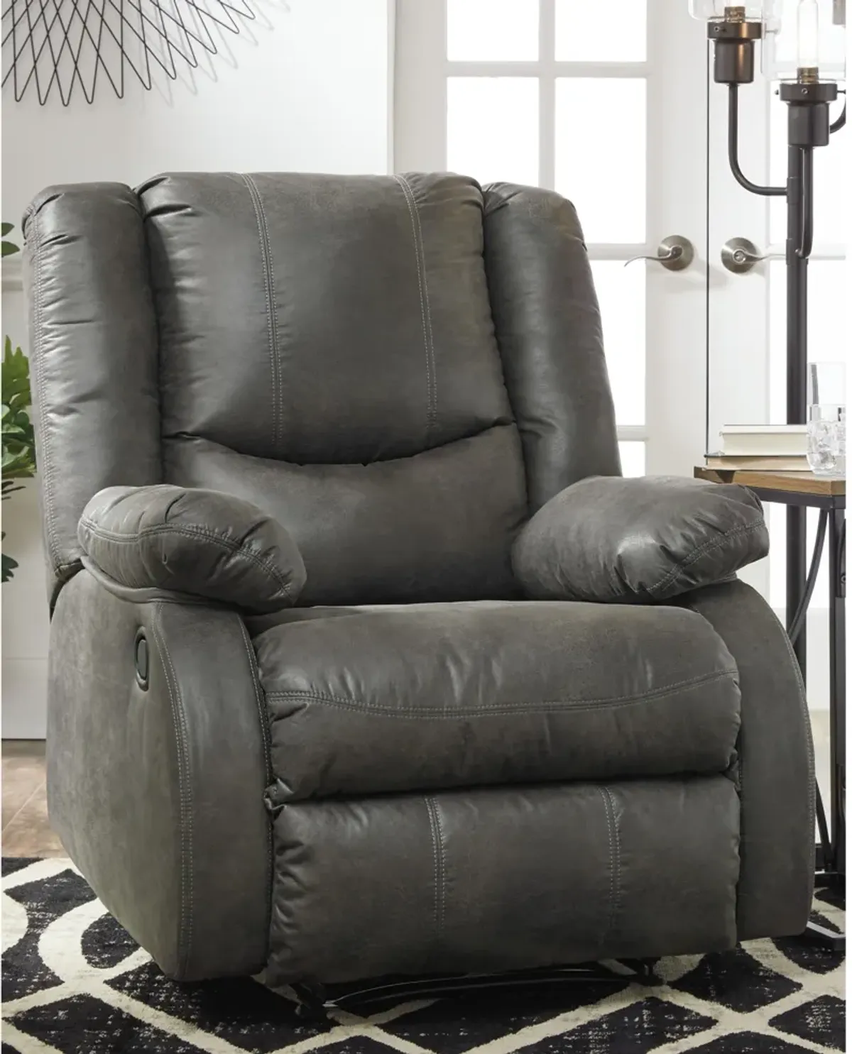 Bladewood Recliner