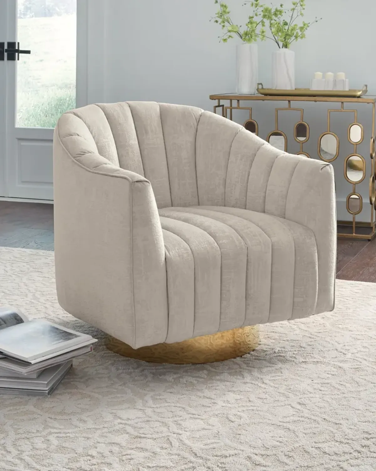 Penzlin Accent Swivel Chair