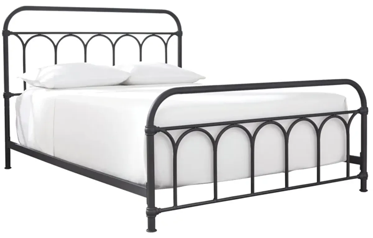 Nashburg Queen Metal Bed