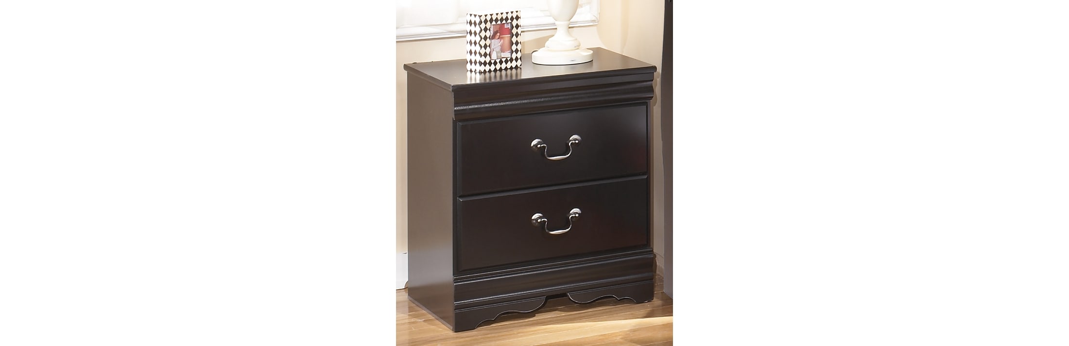 Huey Vineyard Nightstand