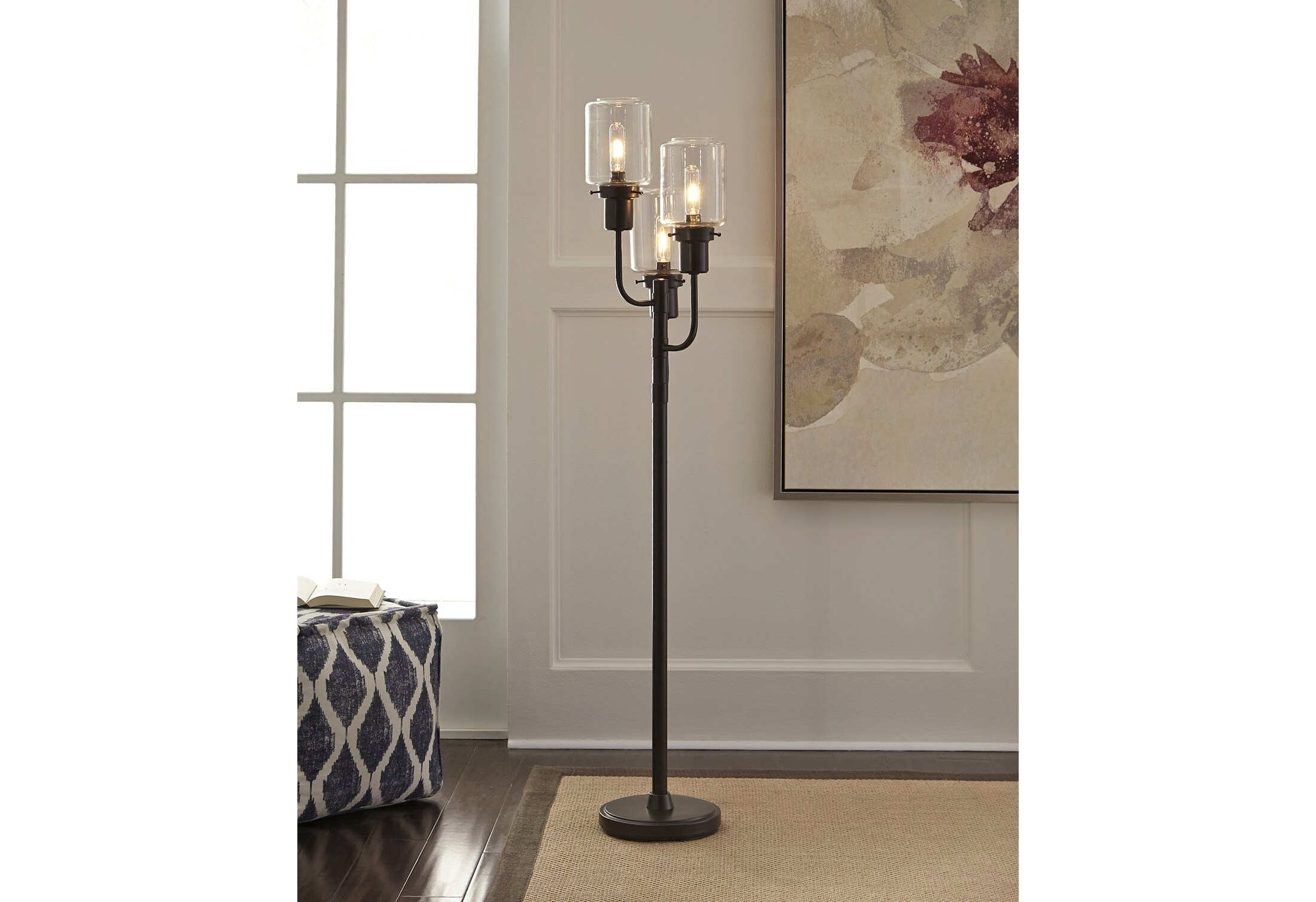 Jaak Floor Lamp