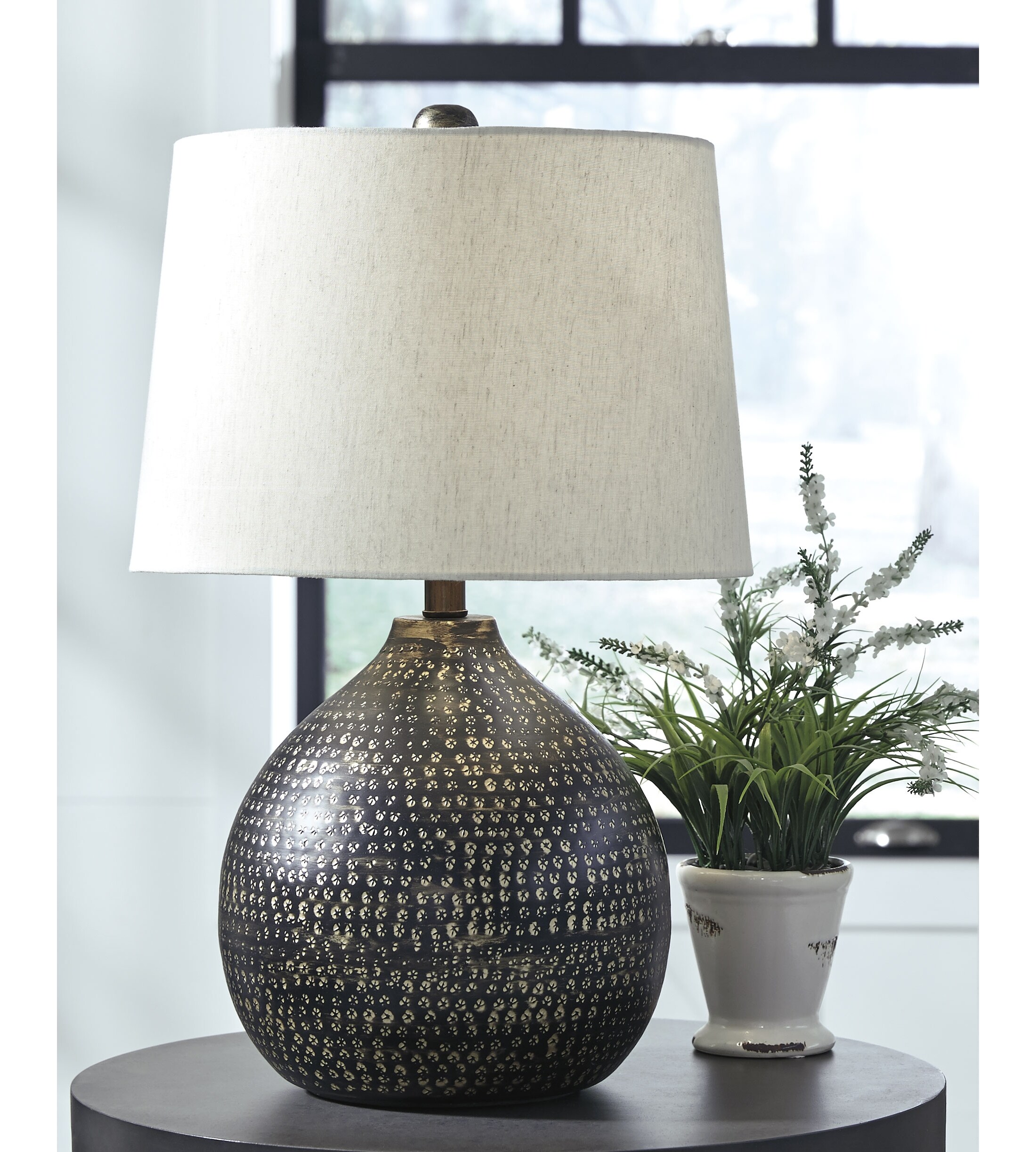 Maire Table Lamp