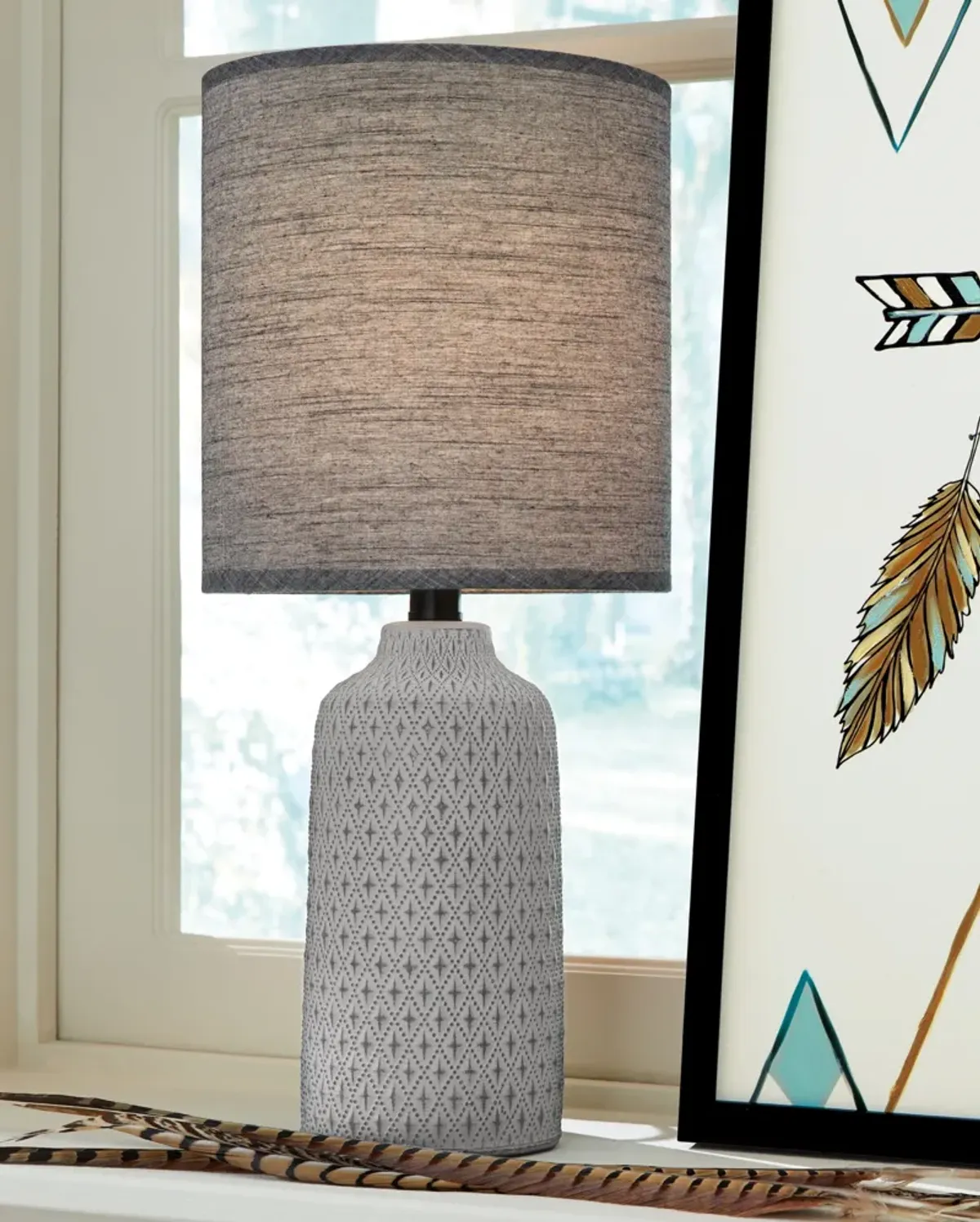 Donnford Table Lamp