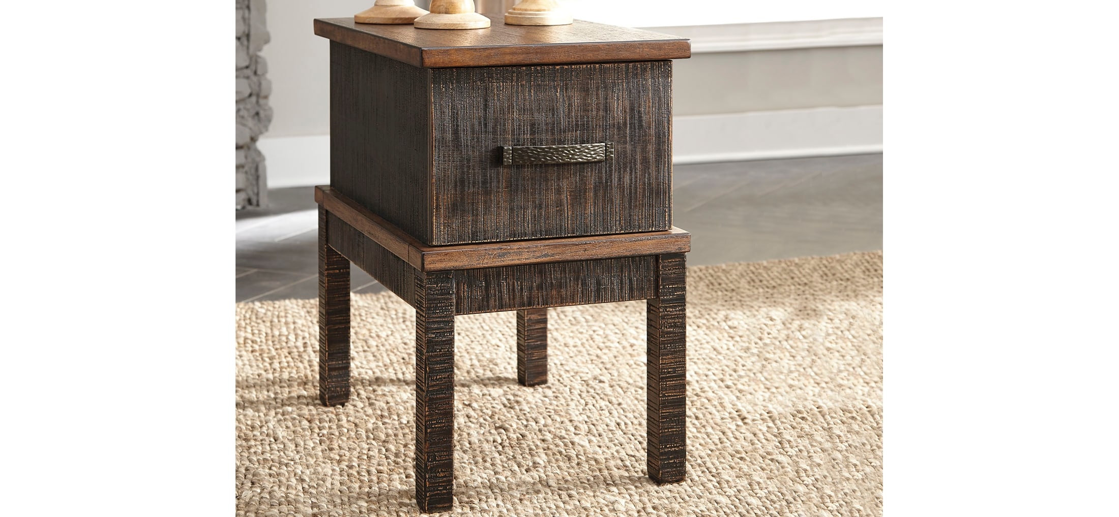 Stanah Chairside End Table with USB Ports & Outlets
