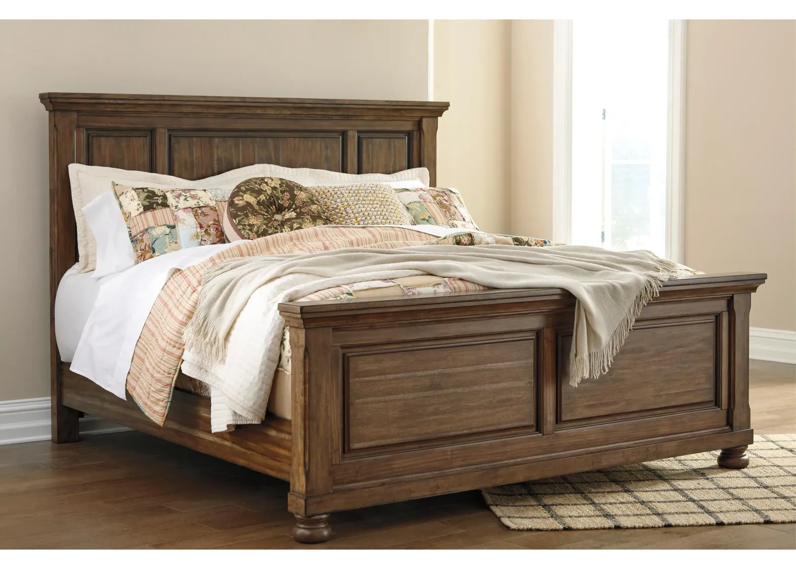 Flynnter King/California King Panel Headboard