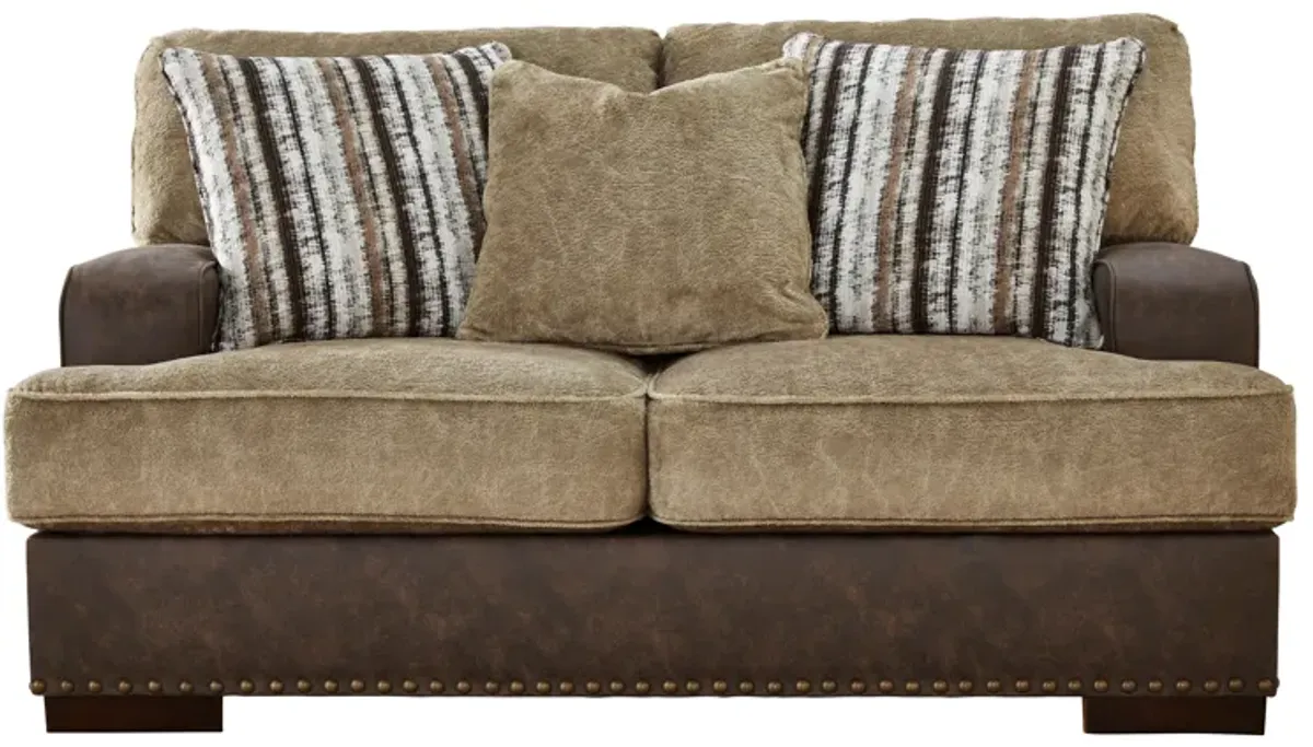 Alesbury Loveseat