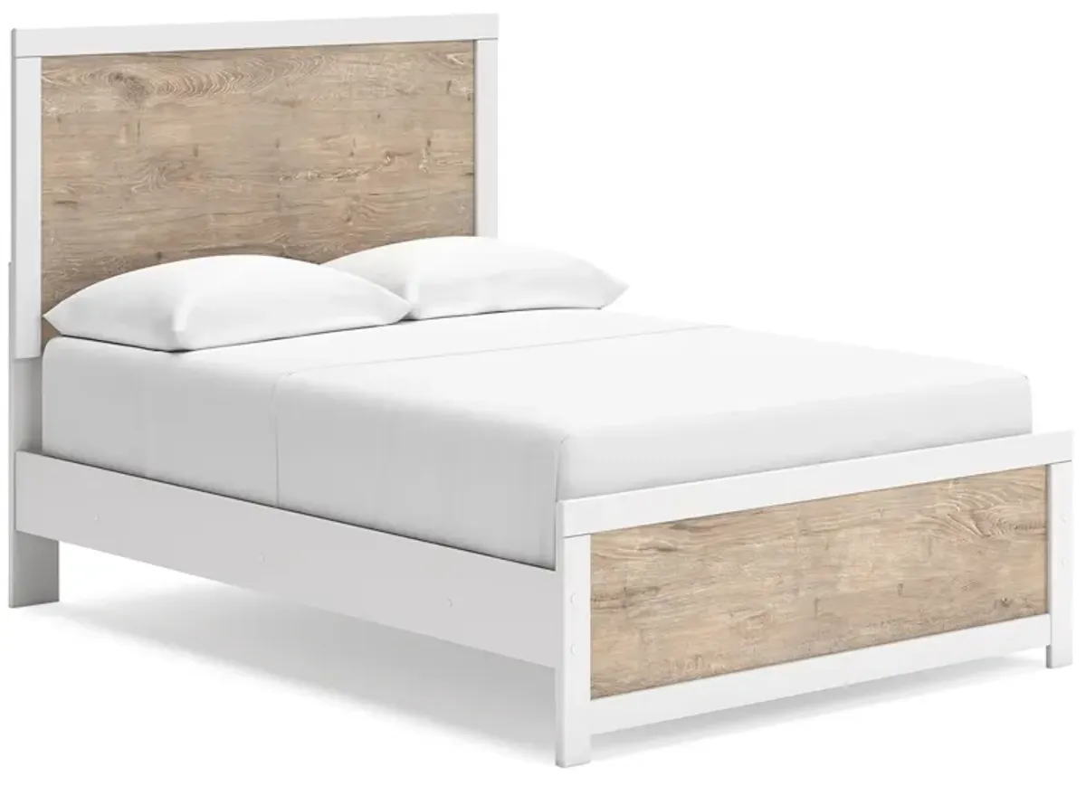 Charbitt Full Panel Bed