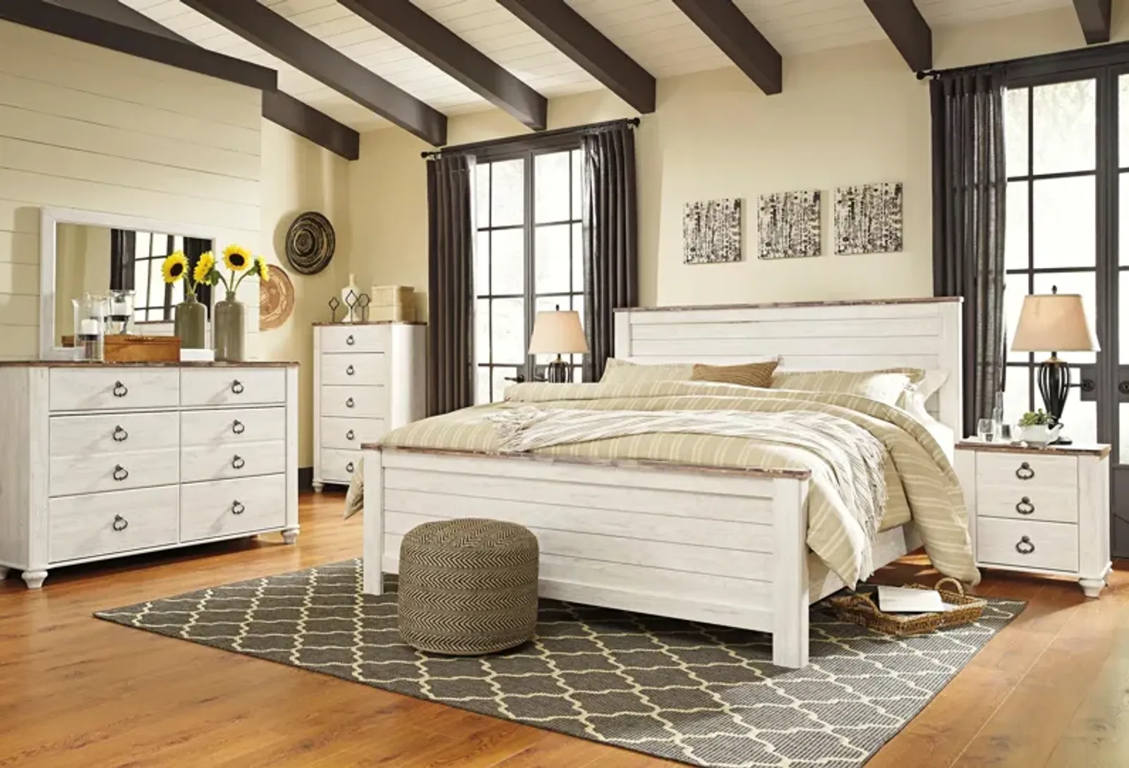 Willowton 3-Piece King Panel Bedroom Set