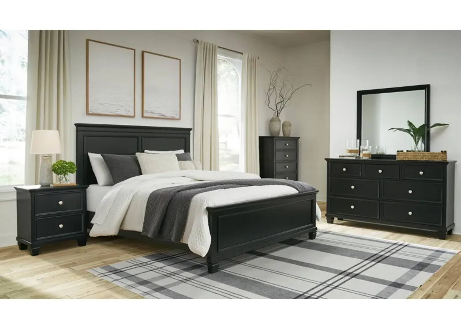 Lanolee 5-Piece Queen Panel Bedroom Set