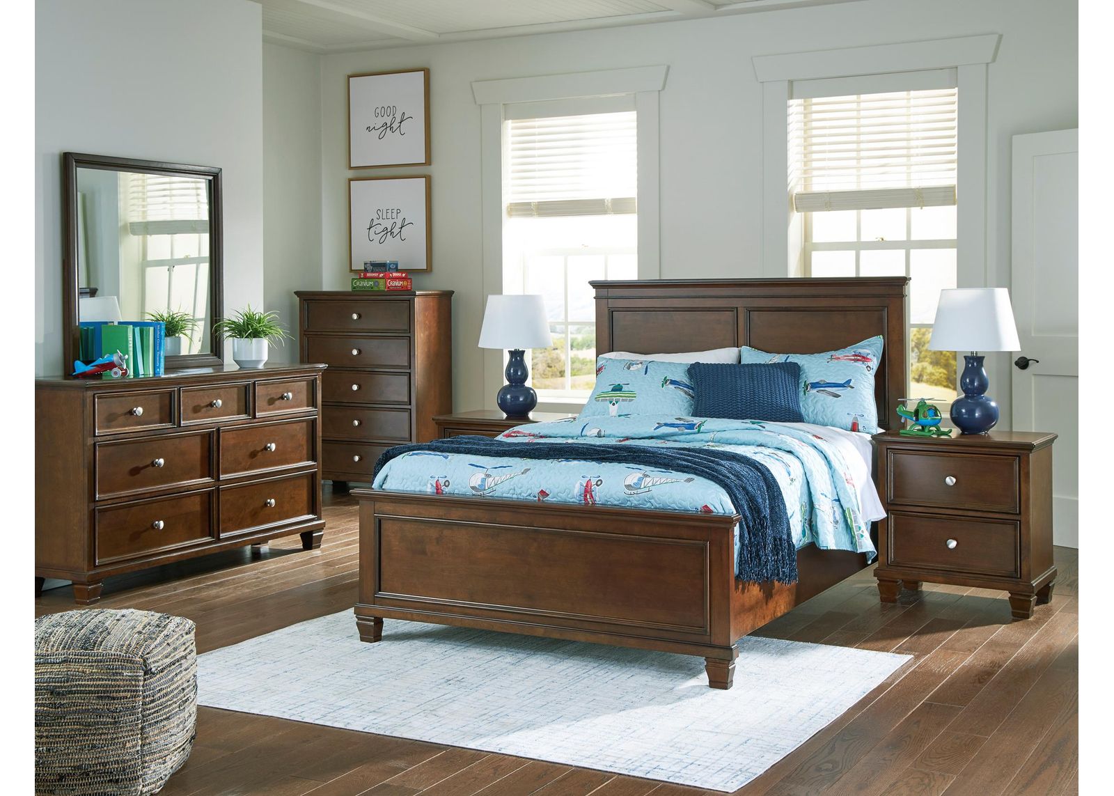 Danabrin 3-Piece Full Panel Bedroom Set