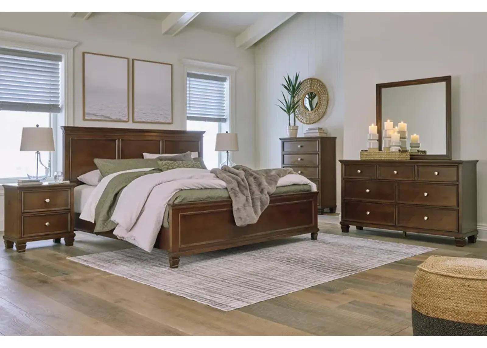 Danabrin 3-Piece King Panel Bedroom Set