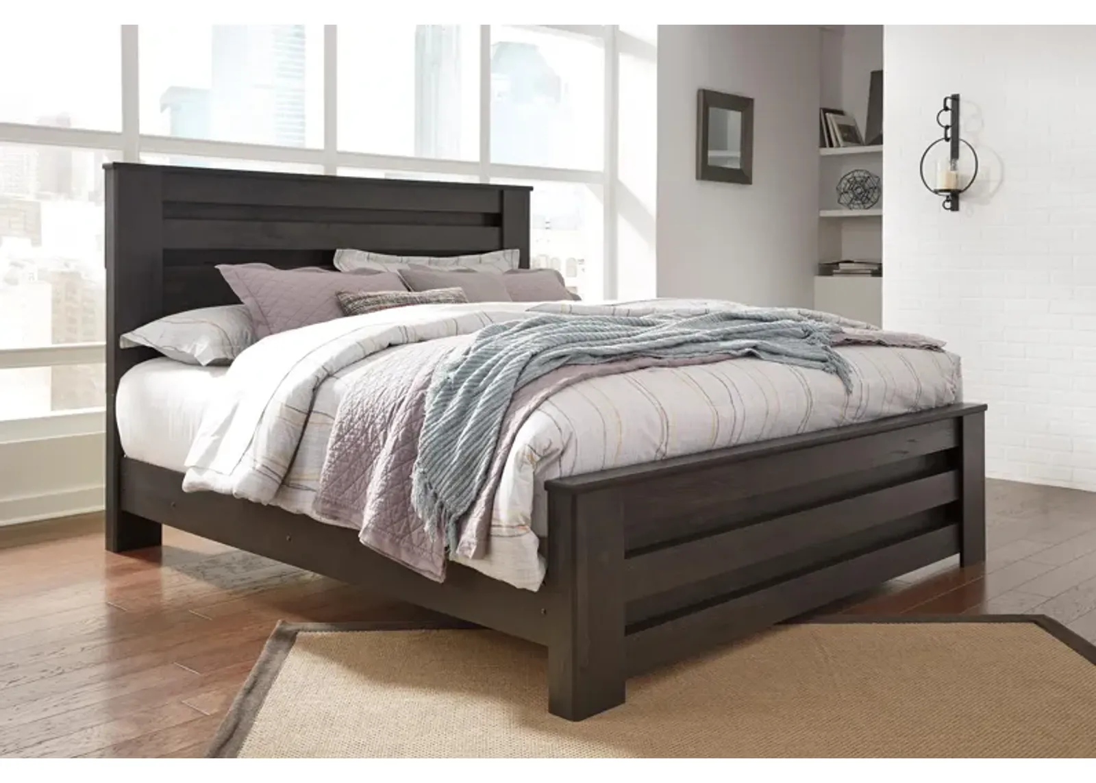 Brinxton King Panel Bed