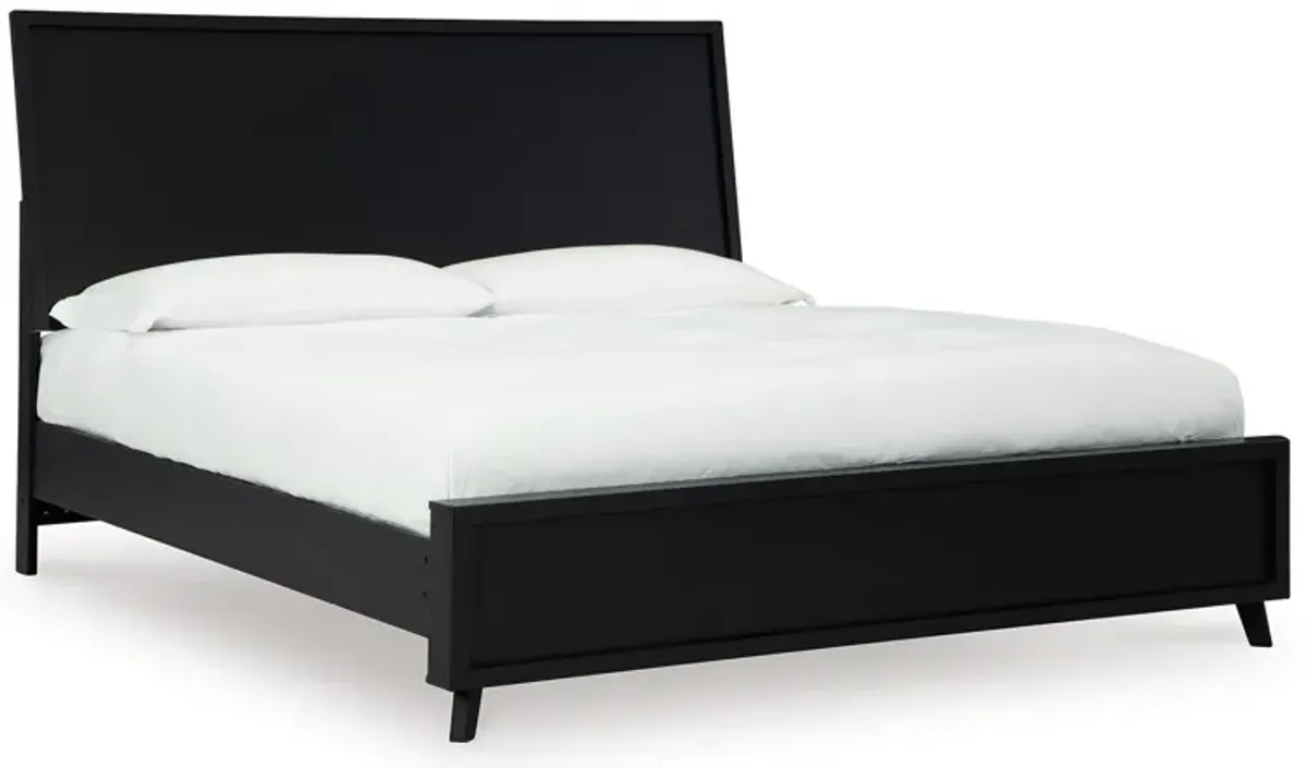 Danziar King Panel Bed with Framed Panel Footboard