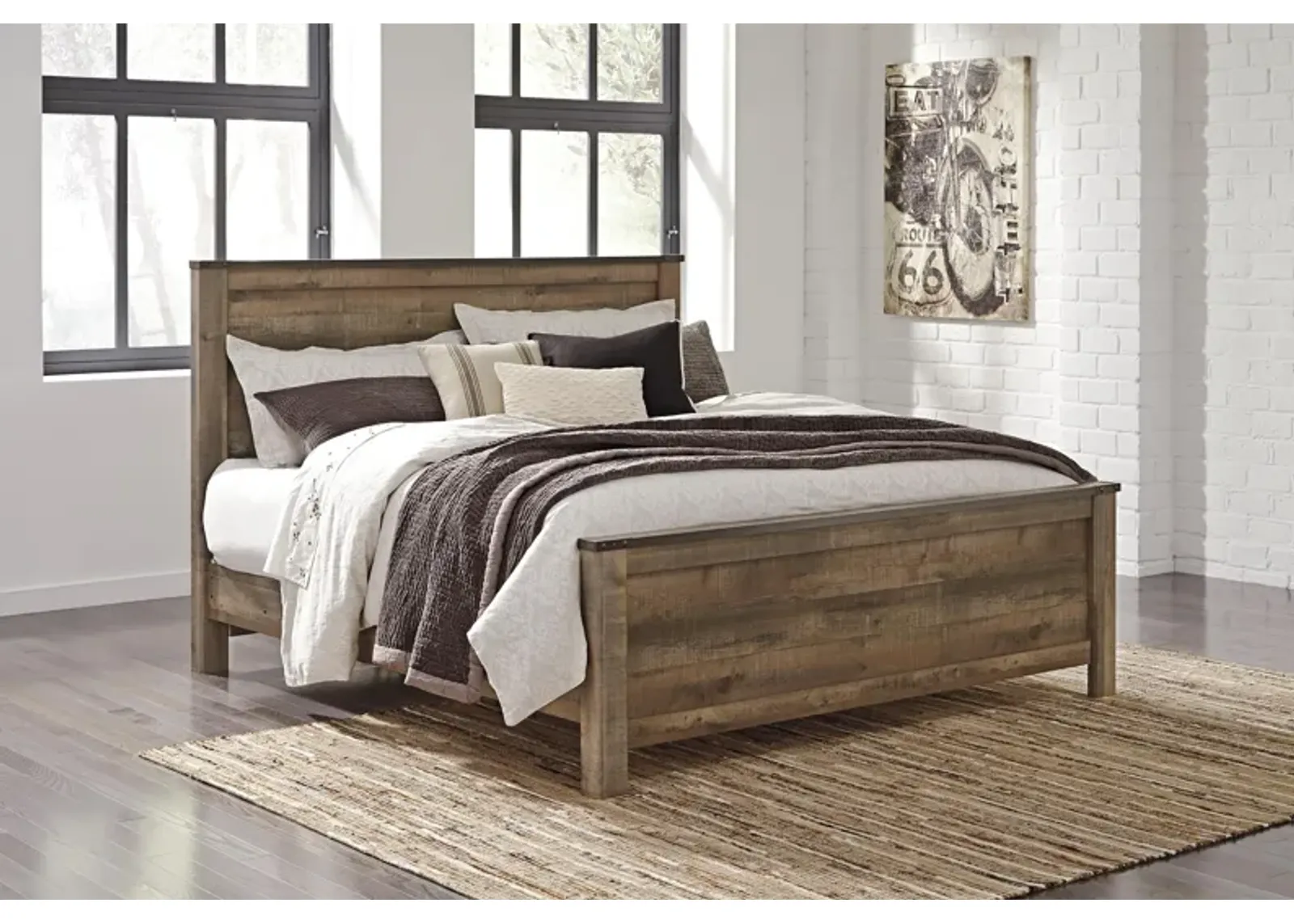 Trinell Queen Panel Bed