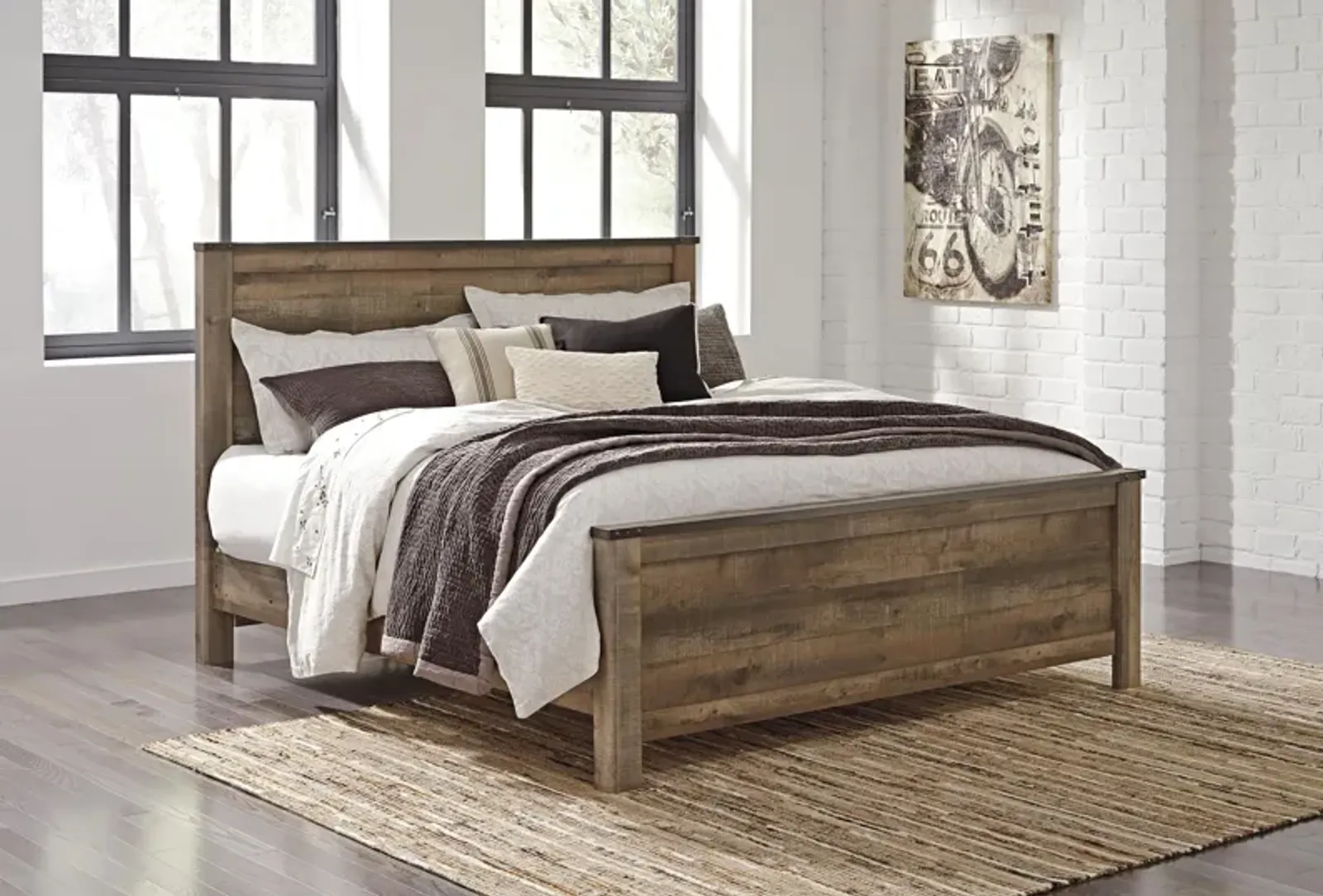 Trinell Queen Panel Bed