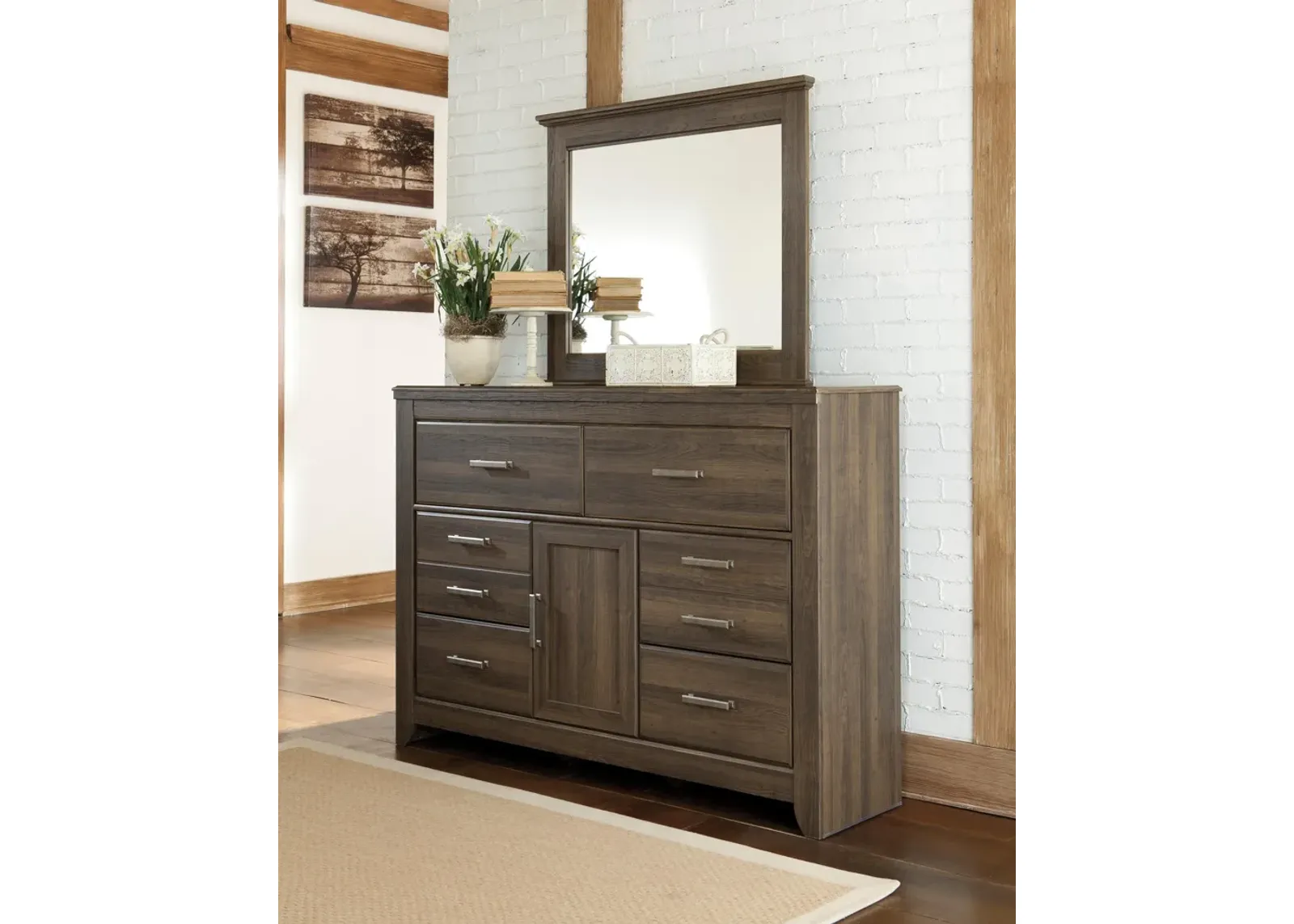 Juararo Dresser and Mirror