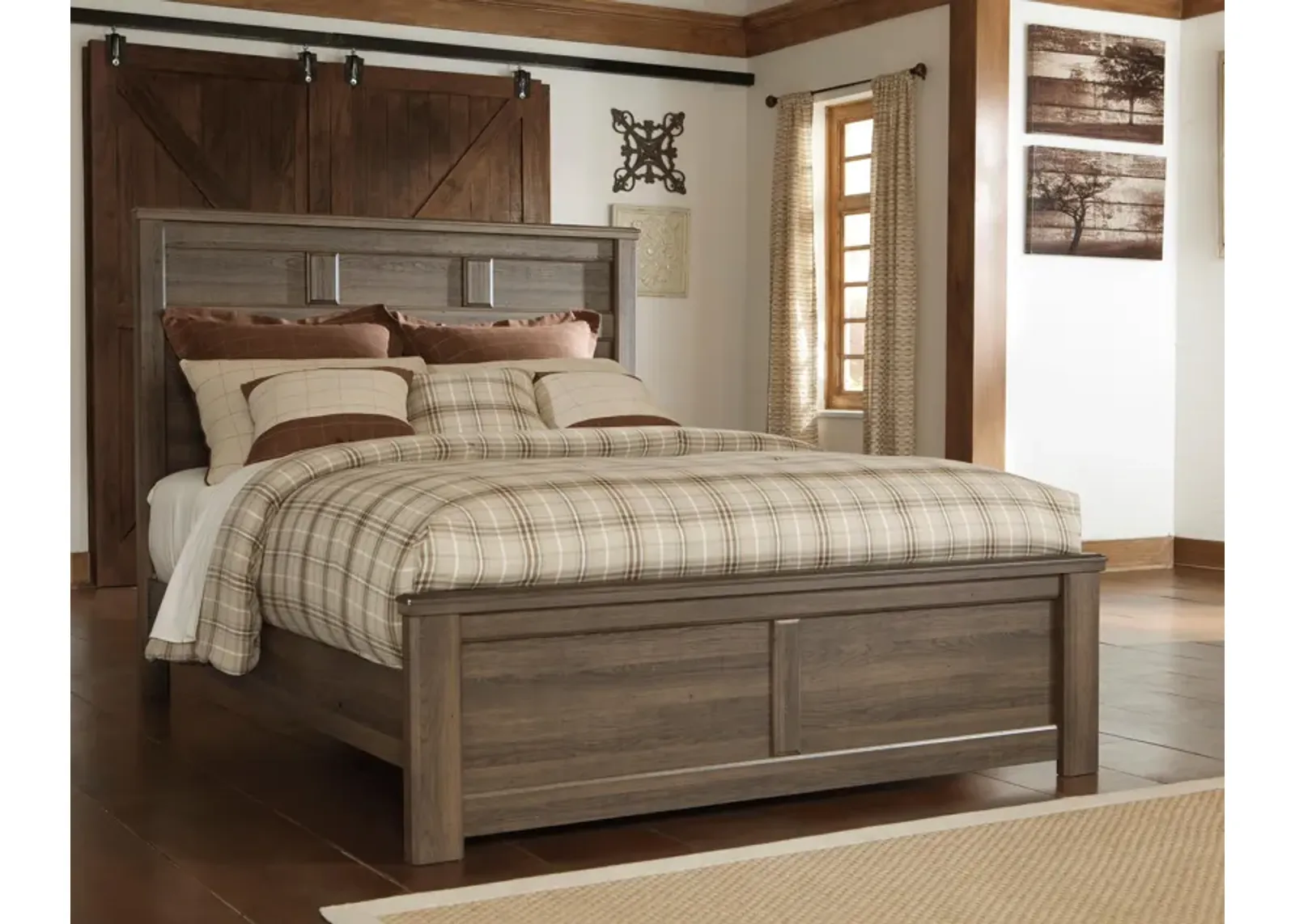 Juararo Queen Panel Bed