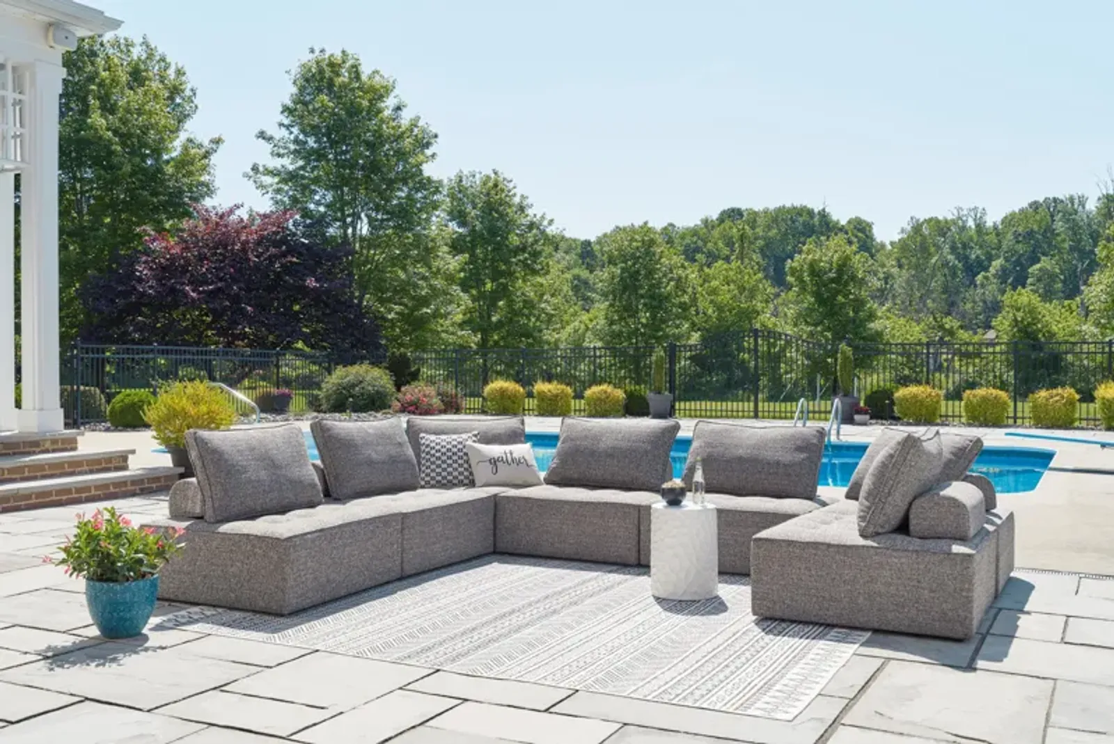 Bree Zee 7-Piece Outdoor Sectional