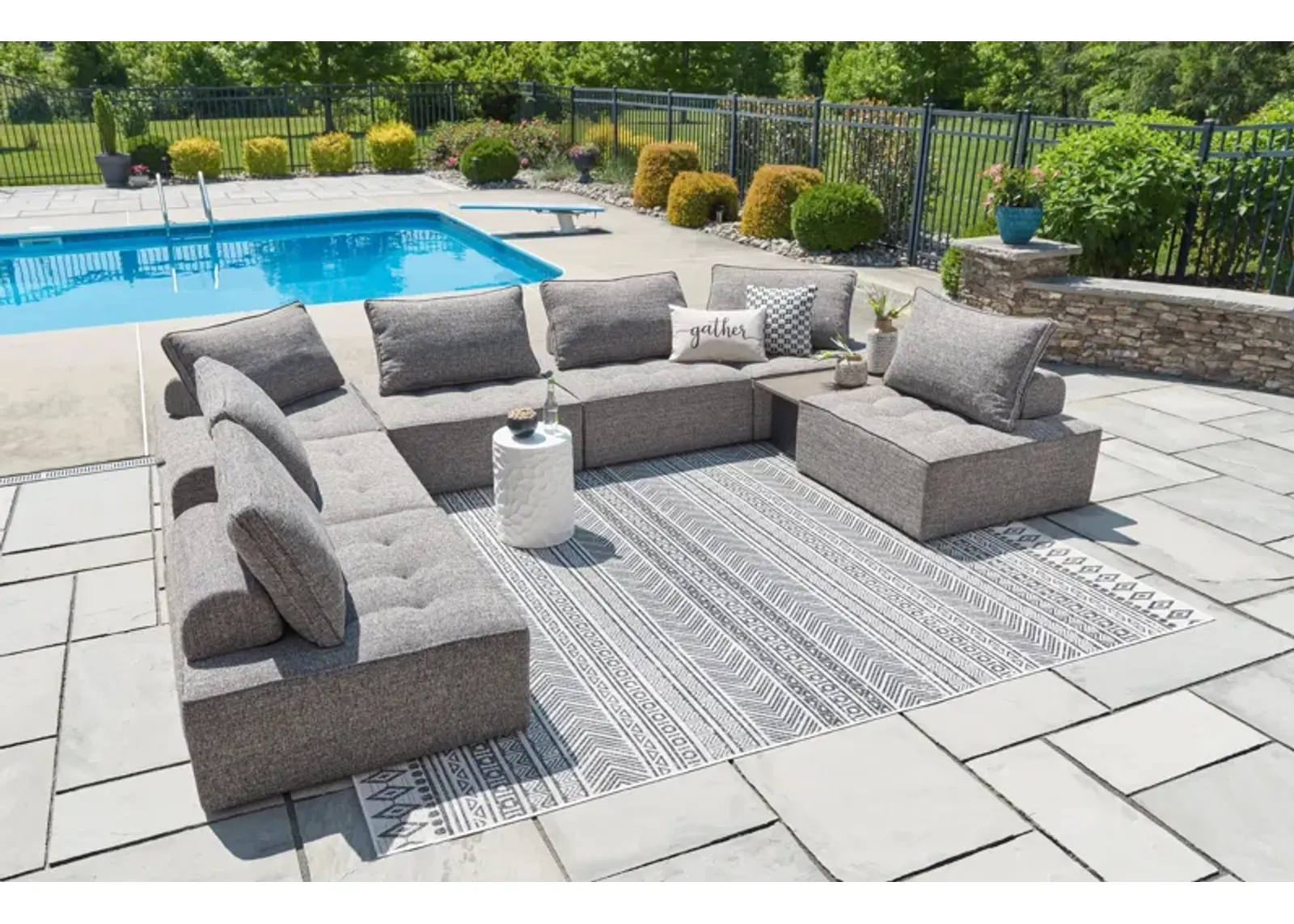 Bree Zee 8-Piece Outdoor Sectional