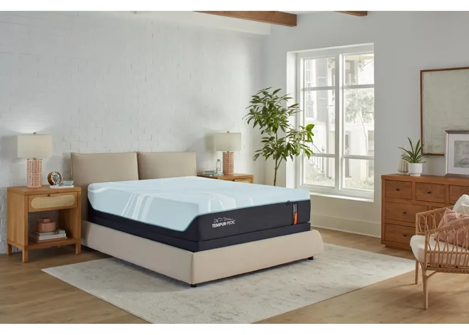 Tempur-Pedic Luxe Adapt 2.0 Firm King Mattress