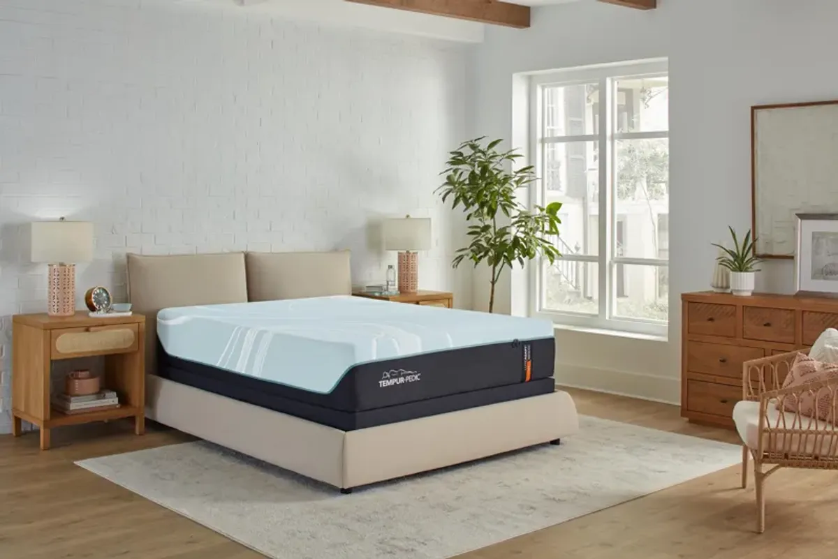 Tempur-Pedic Luxe Adapt 2.0 Firm King Mattress