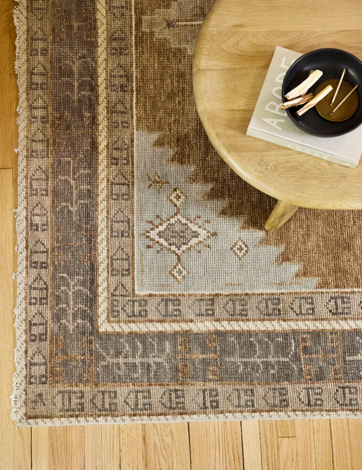 Kate Hand-Knotted Wool Rug