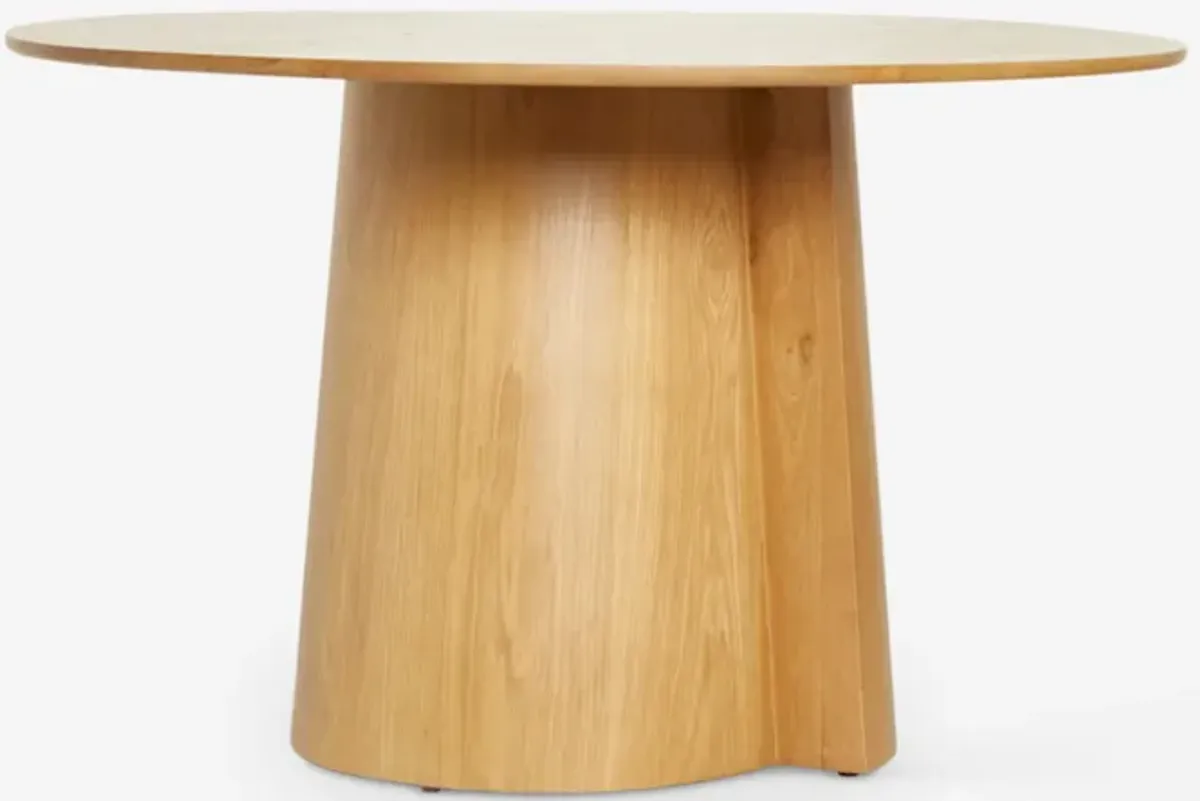 Pau Round Dining Table