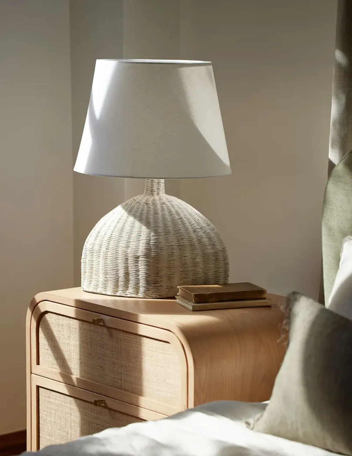 Yarrow Table Lamp