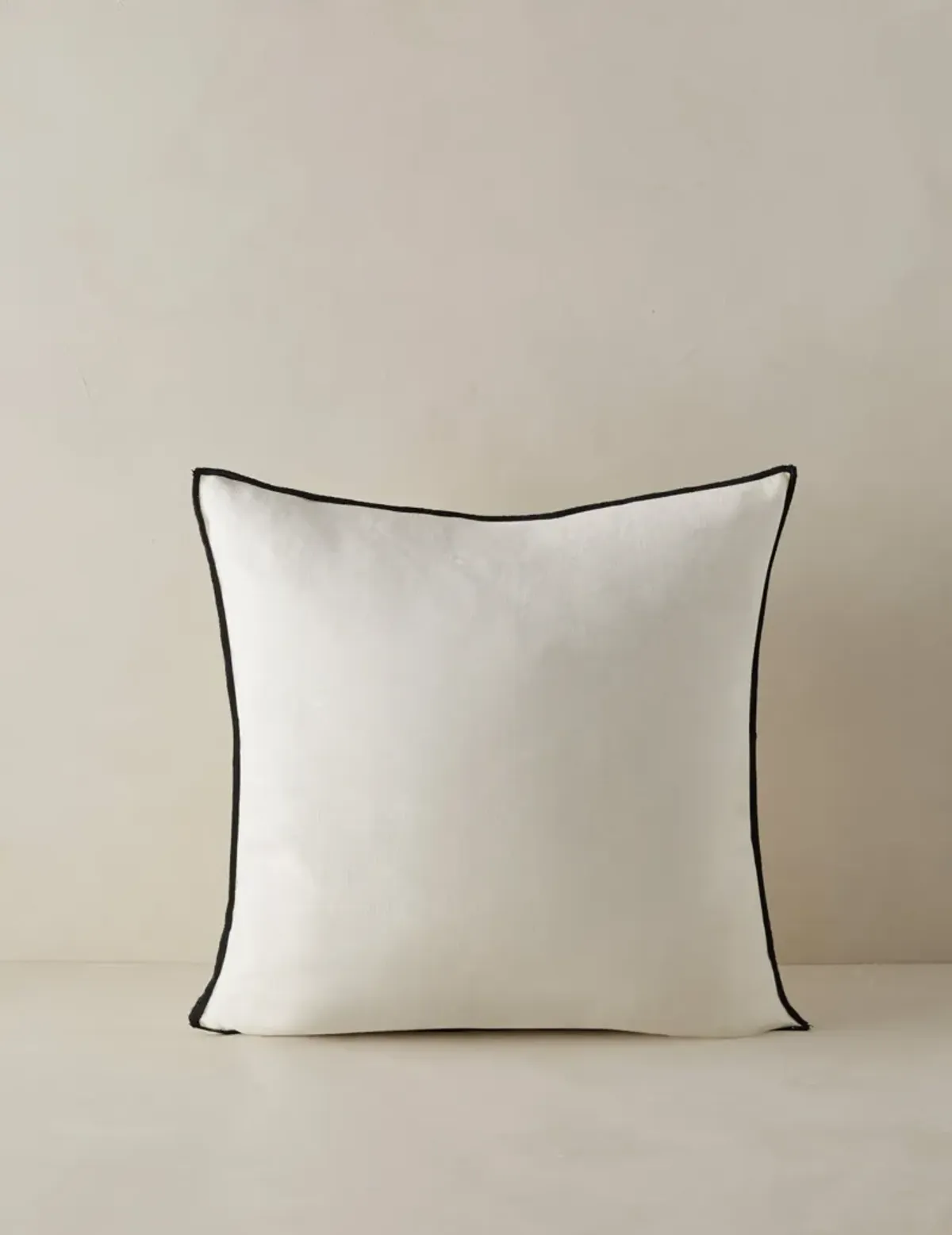 Carys Contrast Linen Pillow