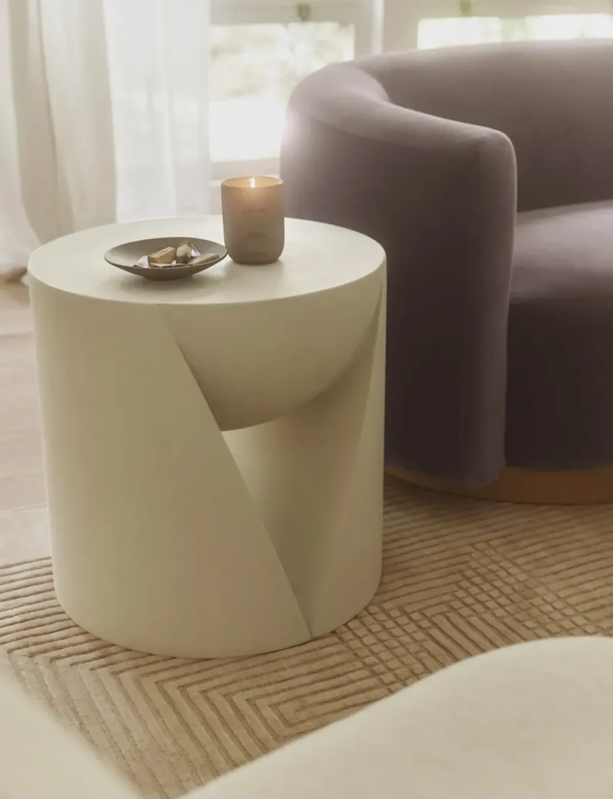 Amaya Indoor / Outdoor Round Side Table