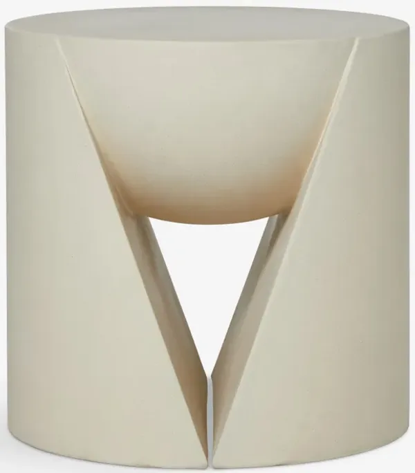 Amaya Indoor / Outdoor Round Side Table