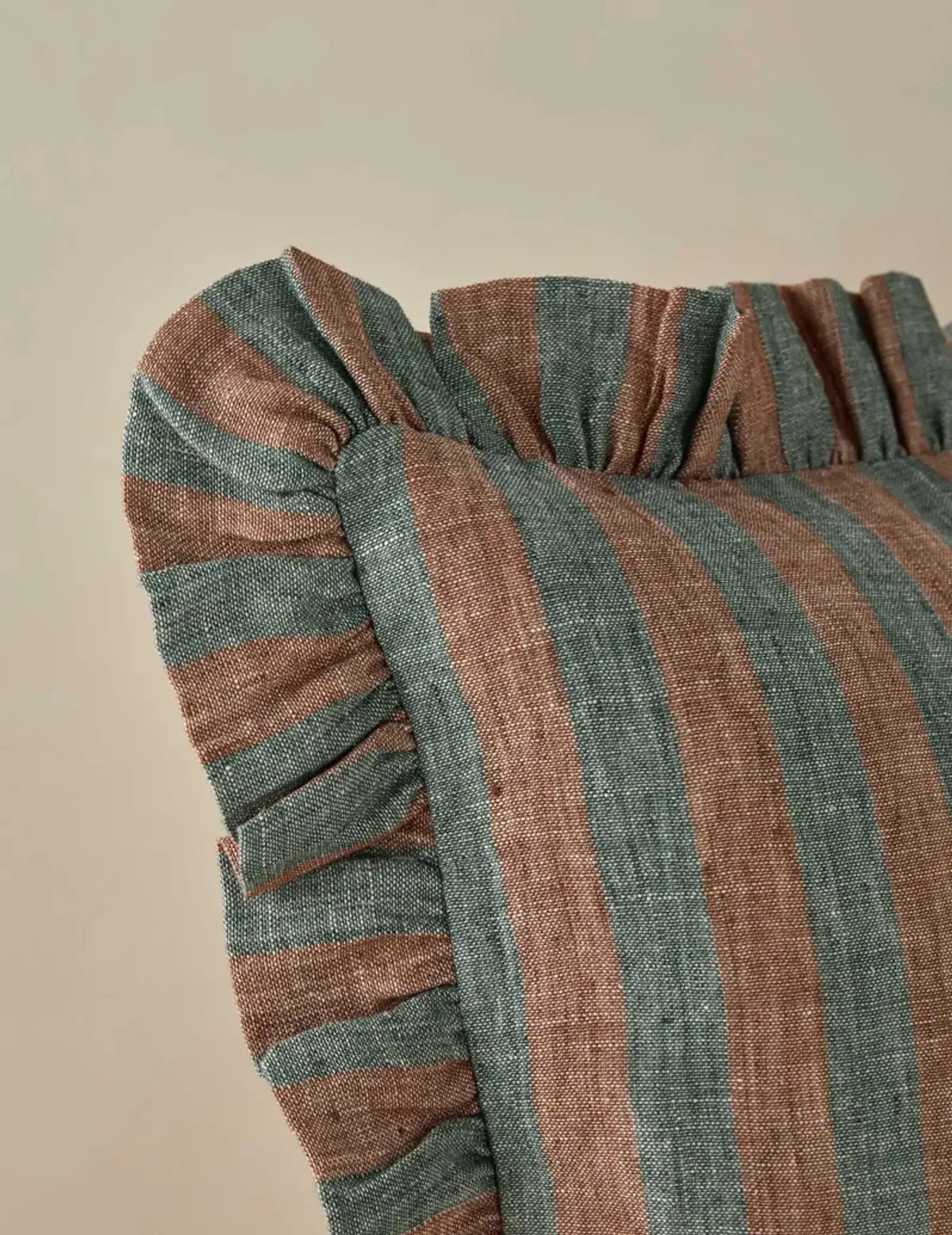 Amaroso Linen Ruffle Pillow