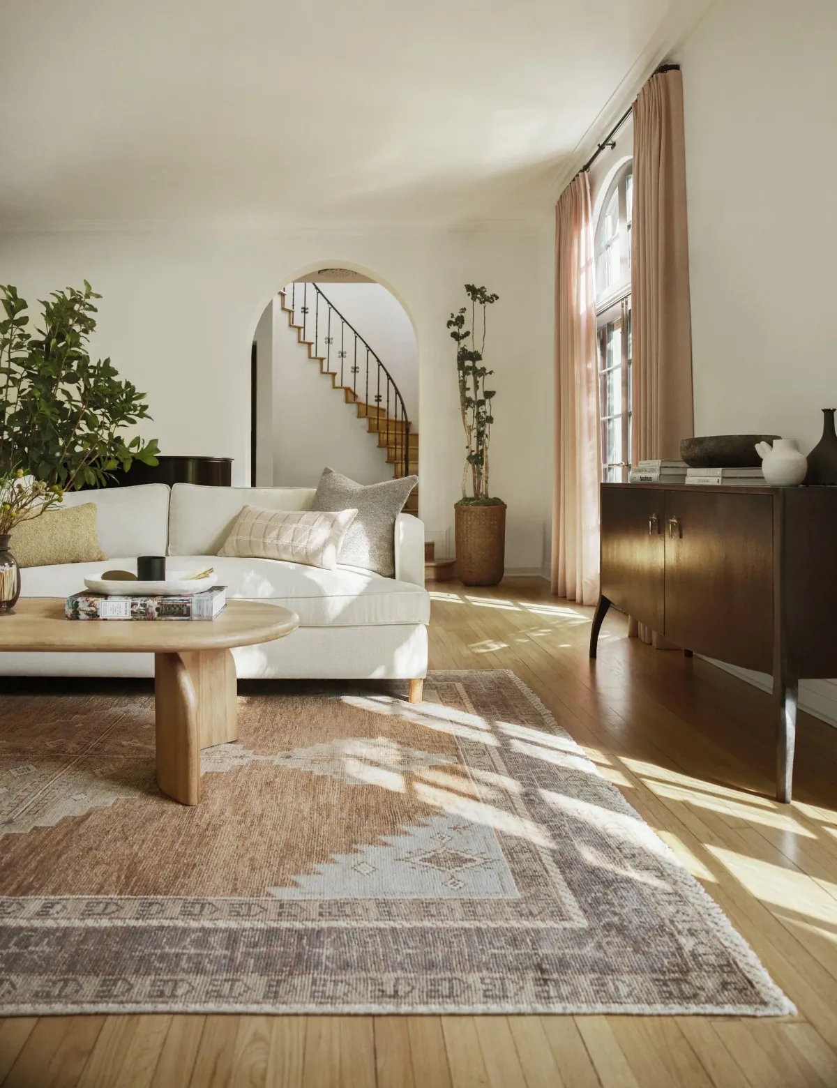 Kate Hand-Knotted Wool Rug