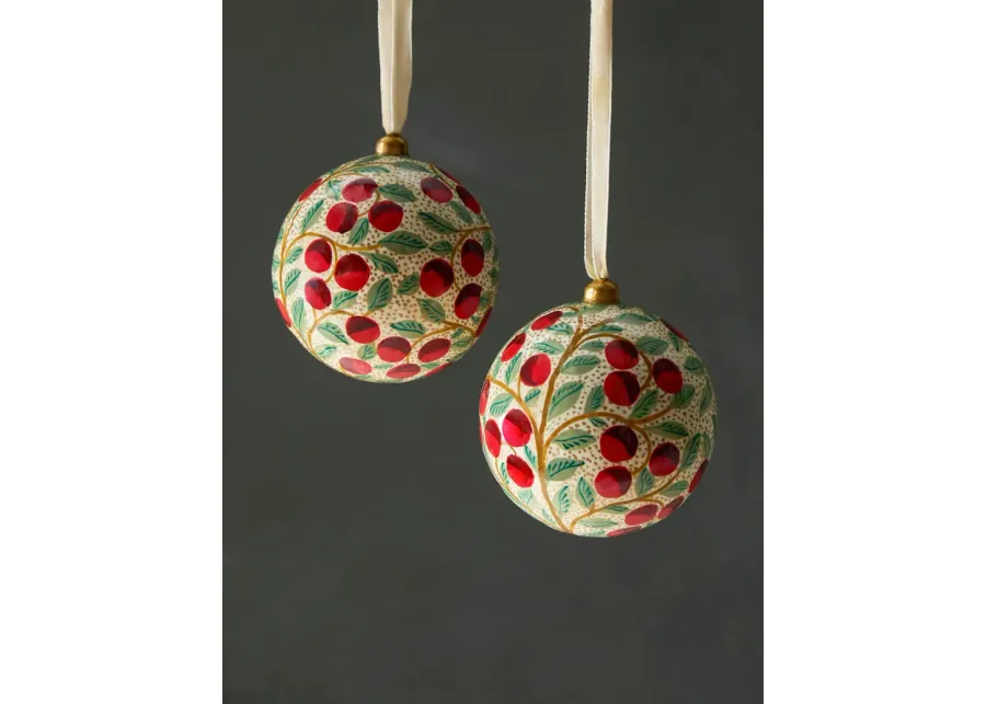 Joelle Ornaments (Set of 2)