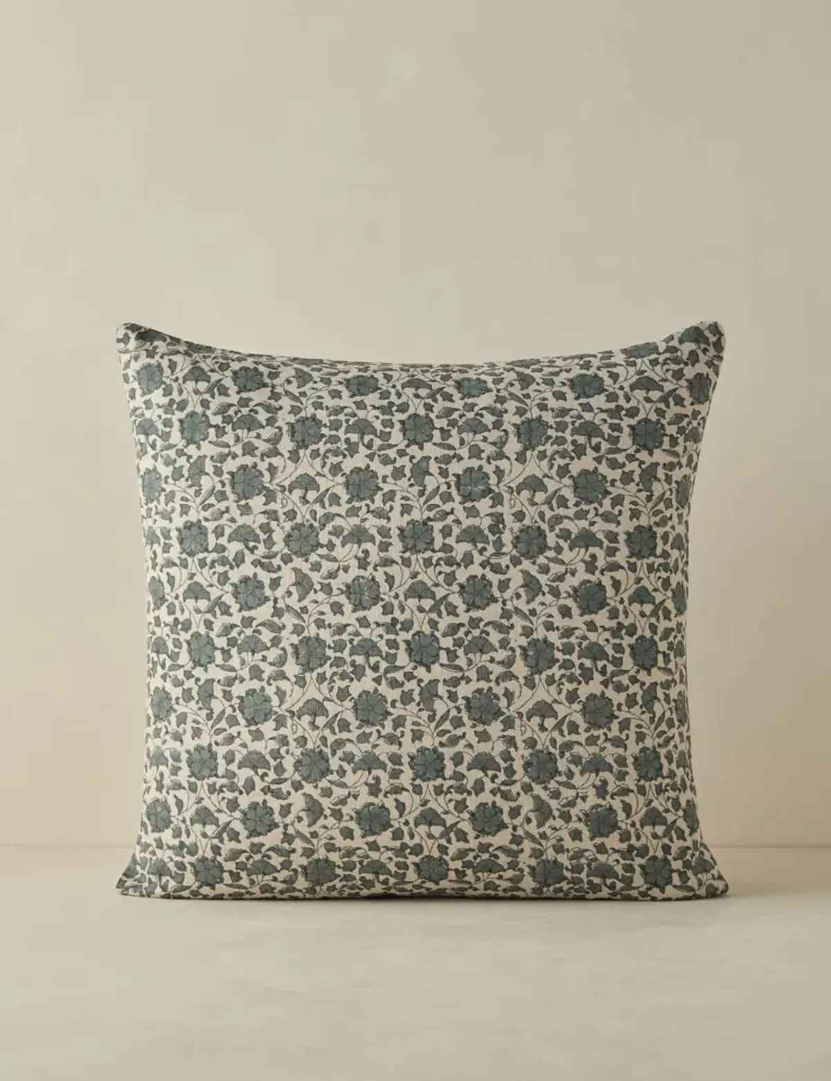 Lavelanet Linen Pillow