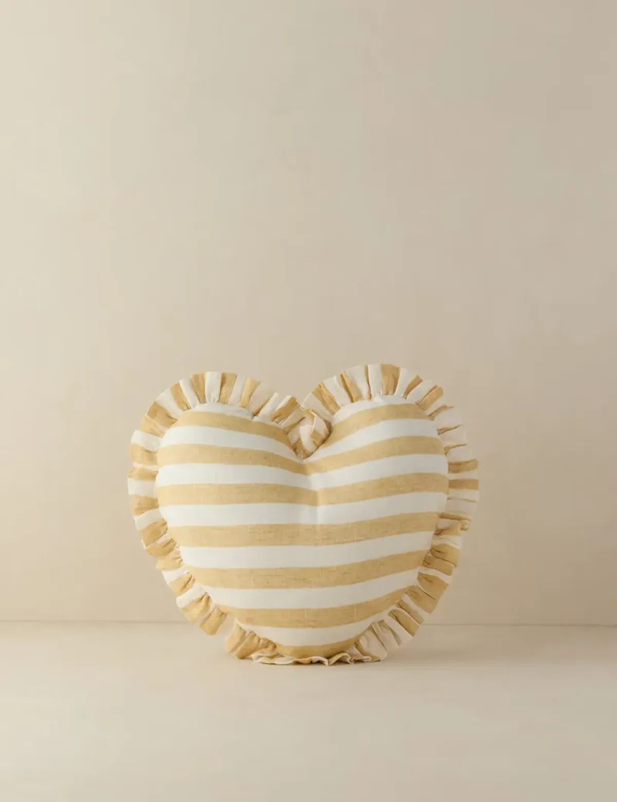 Amaroso Linen Heart Pillow