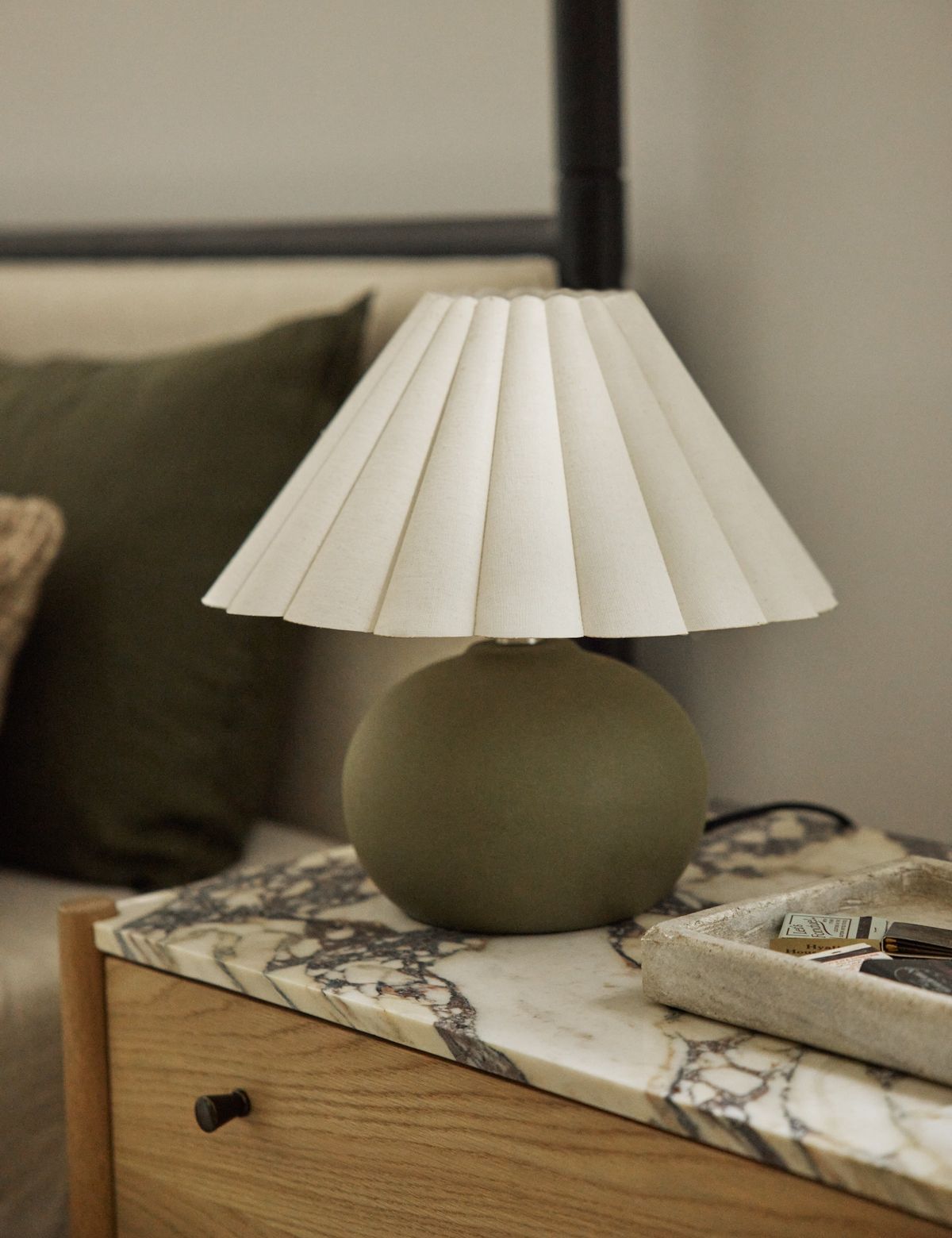 Luis Table Lamp