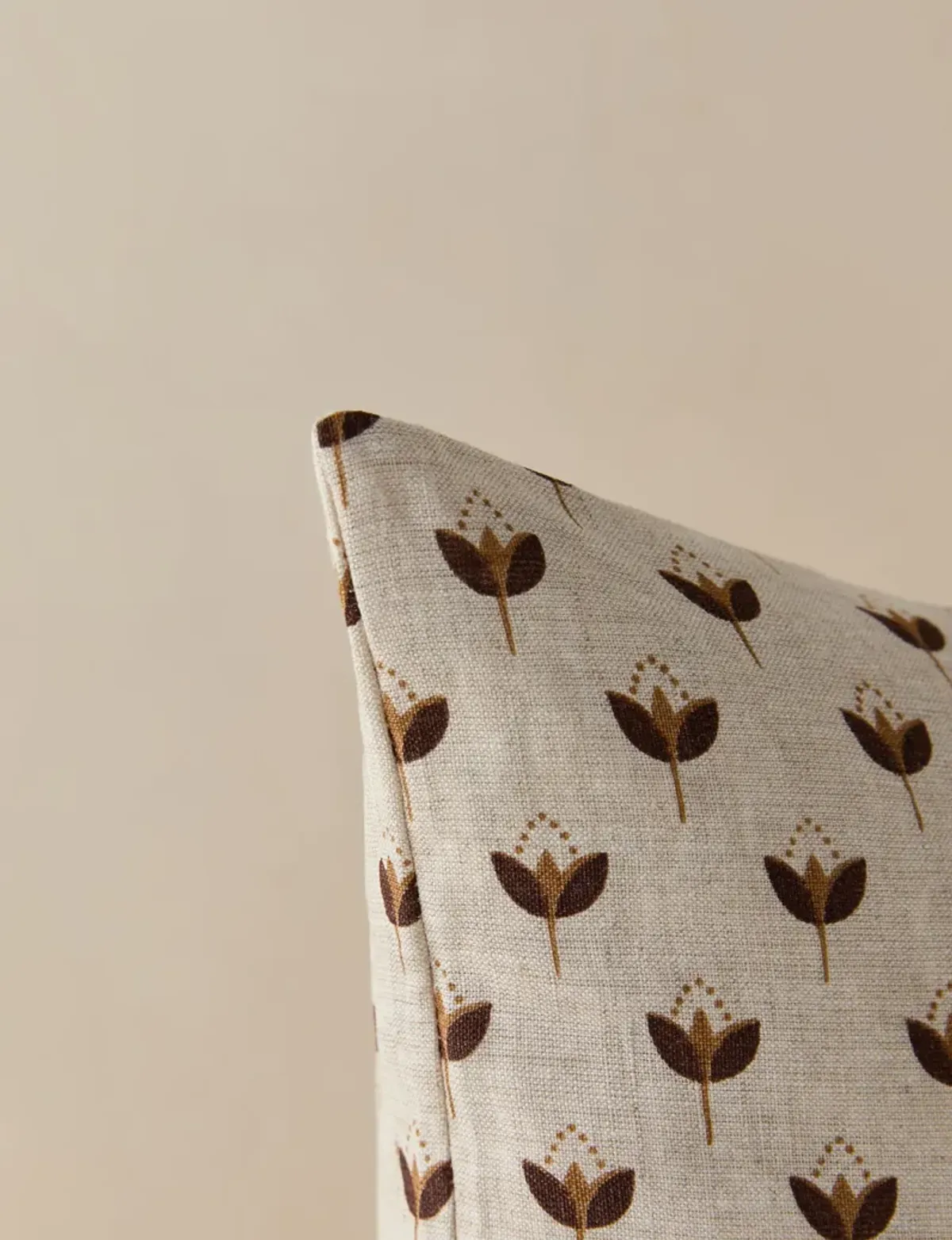 Poiret Linen Pillow